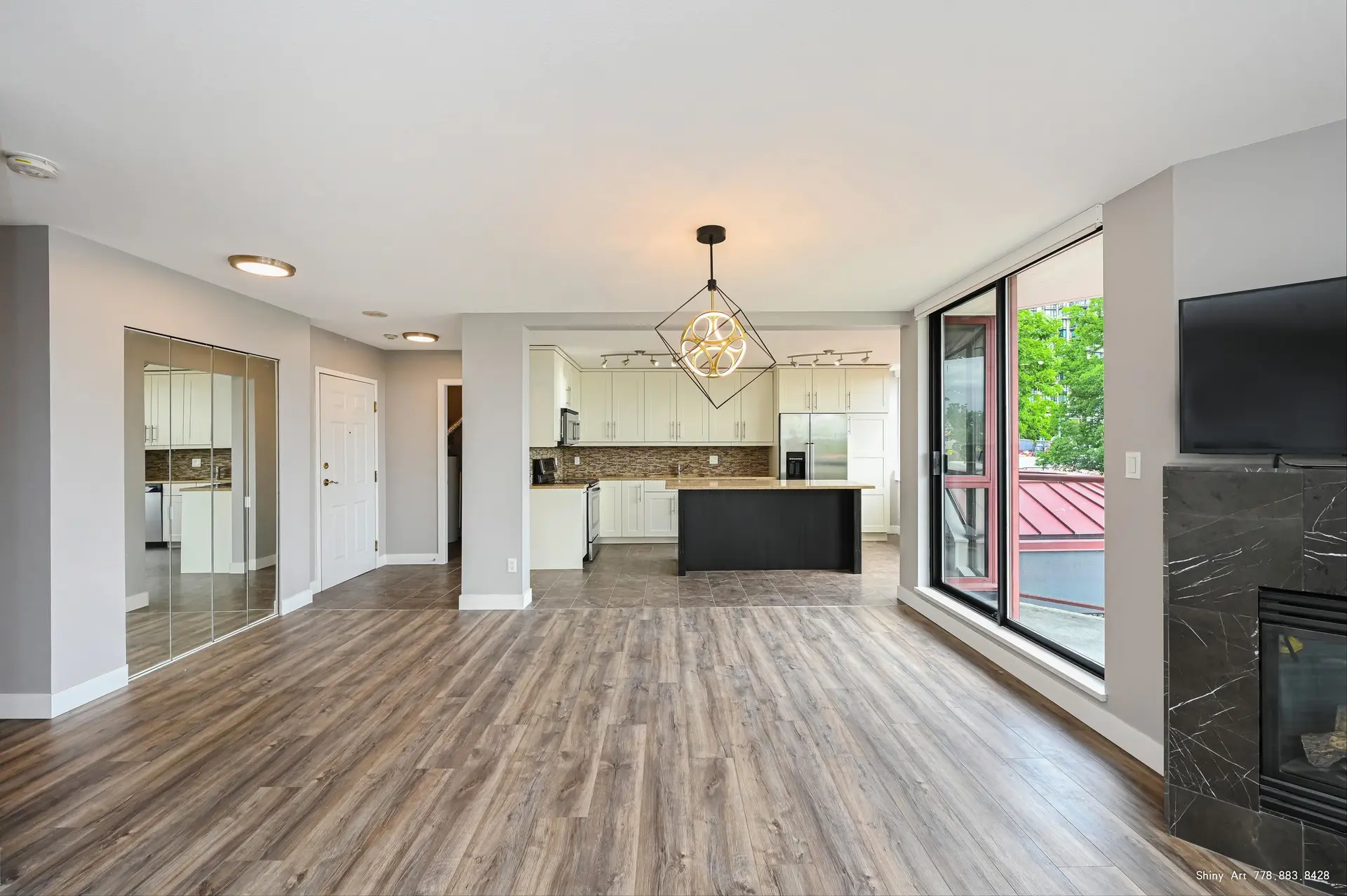 #102 38 Leopold Place - Image 1