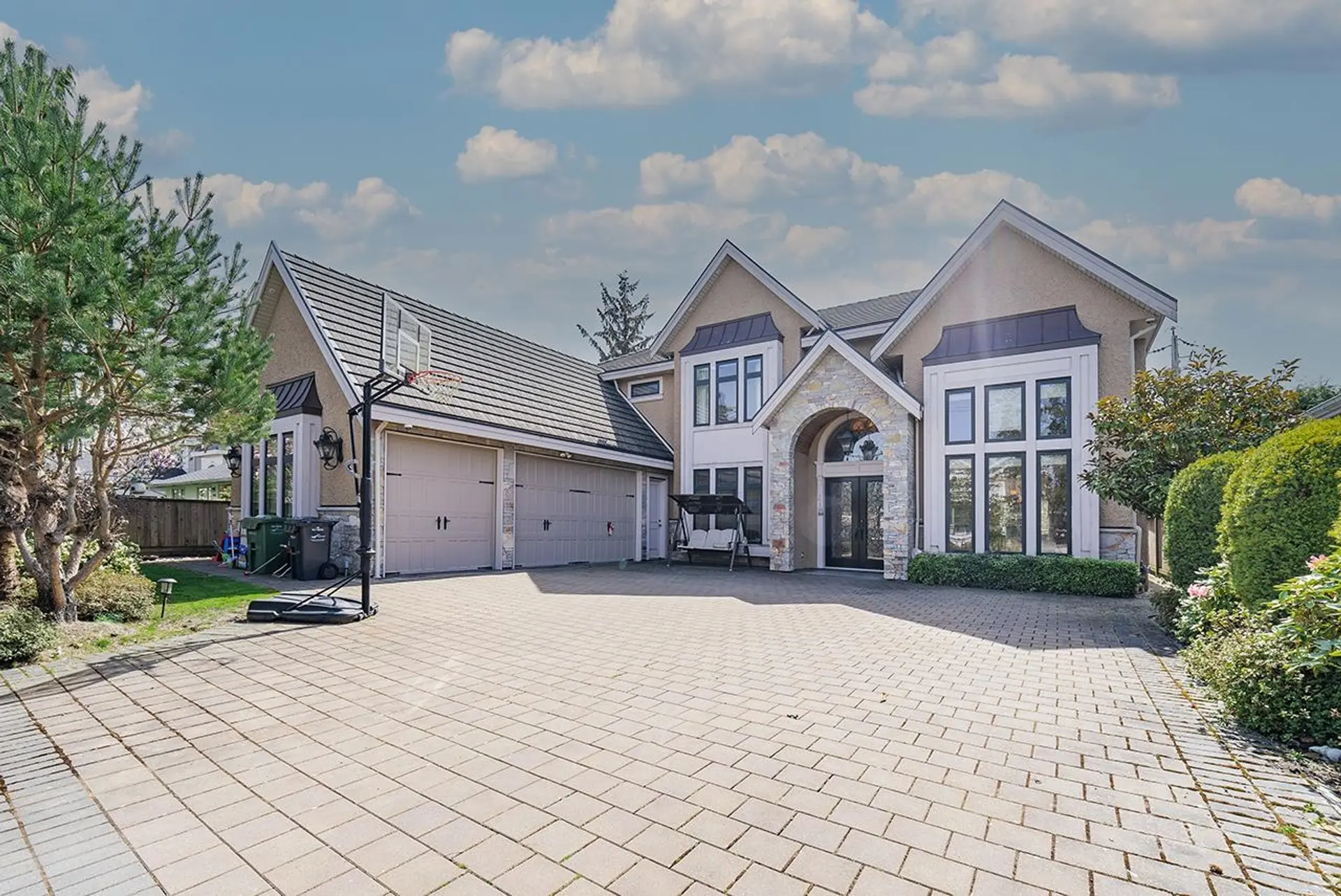 Property at 3388 Newmore Avenue, Richmond, BC
