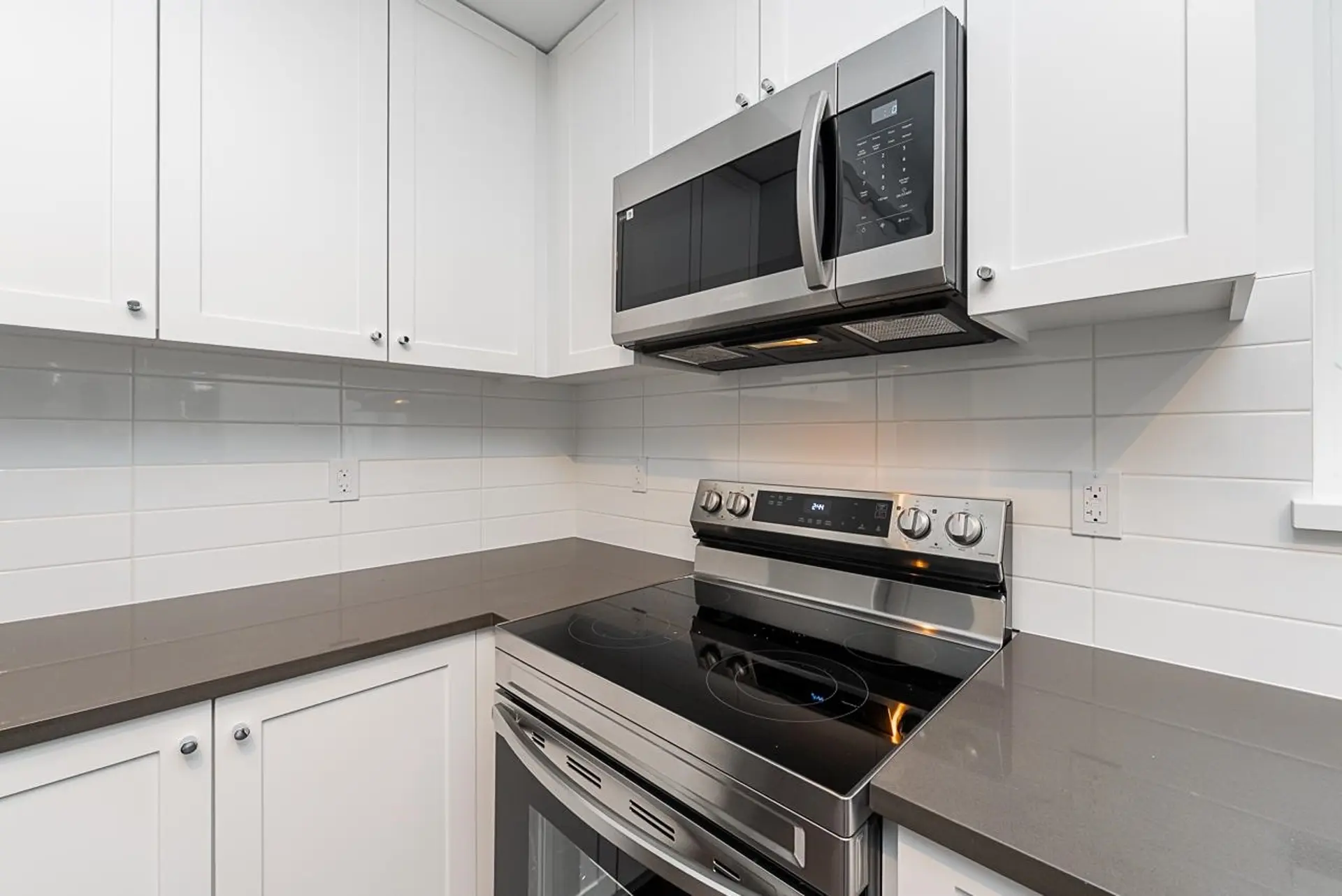 Property at #506 15738 85 AVENUE, Surrey, BC