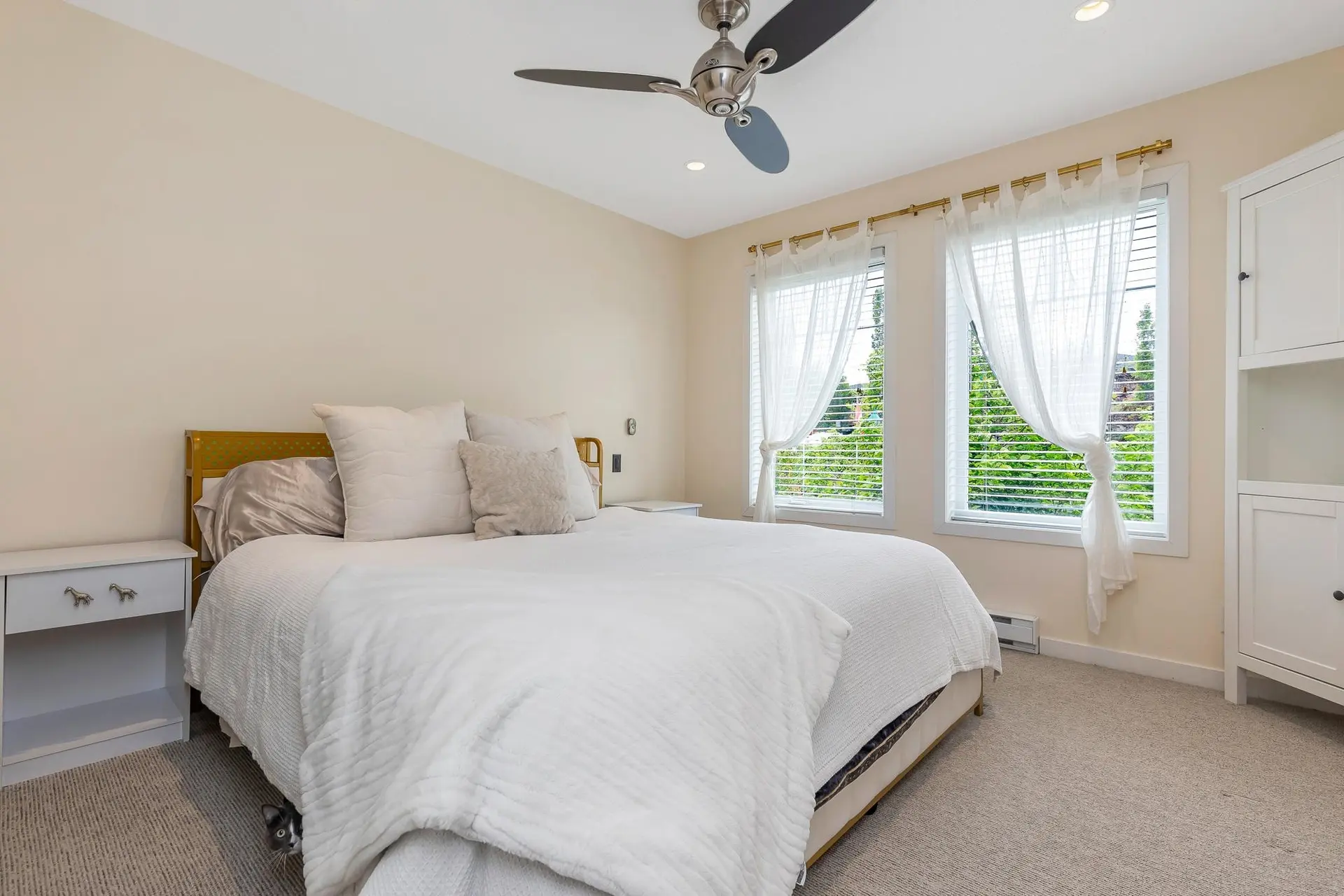 #60 4401 Blauson Boulevard - Image 12