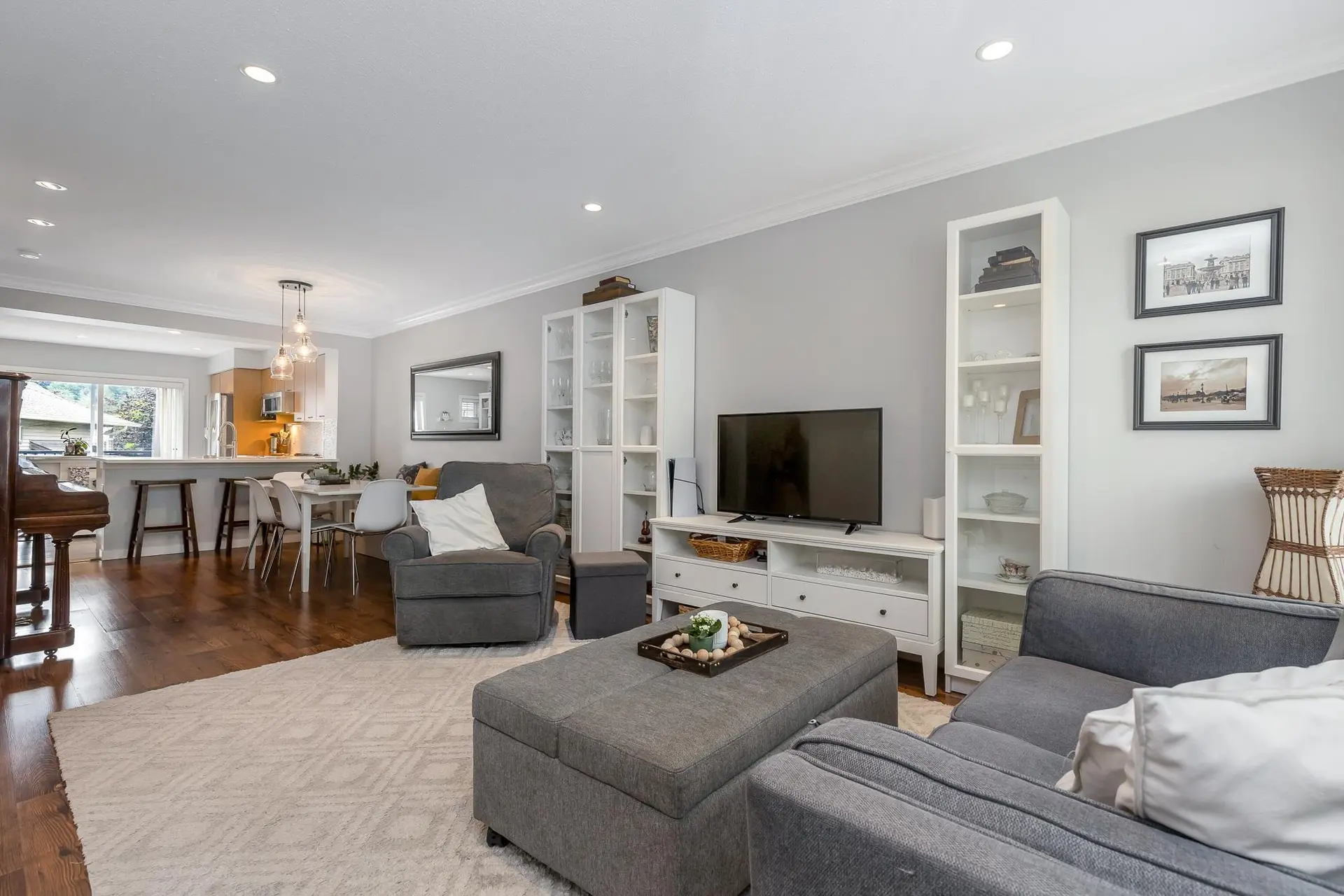 #60 4401 Blauson Boulevard - Image 11