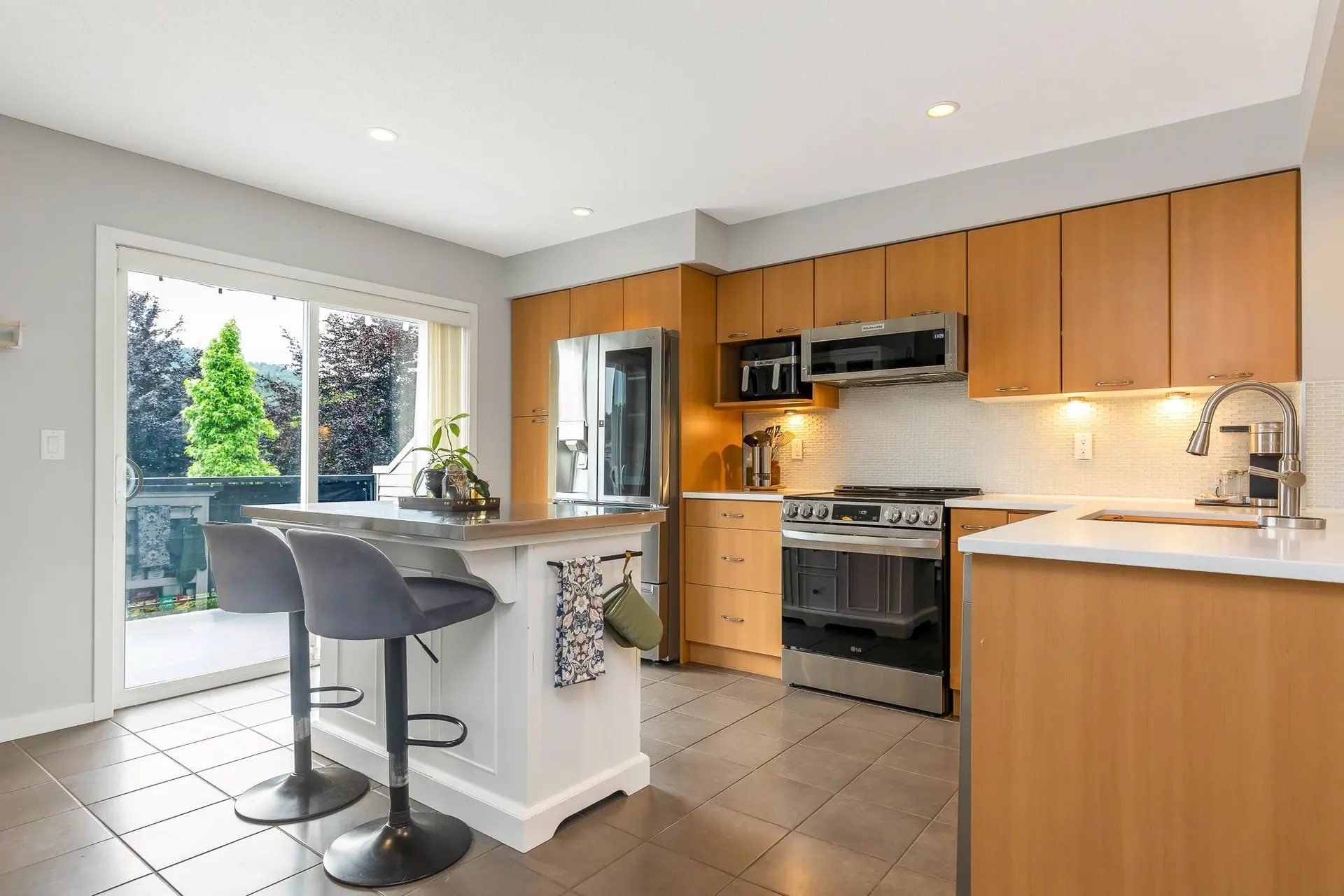 #60 4401 Blauson Boulevard - Image 4