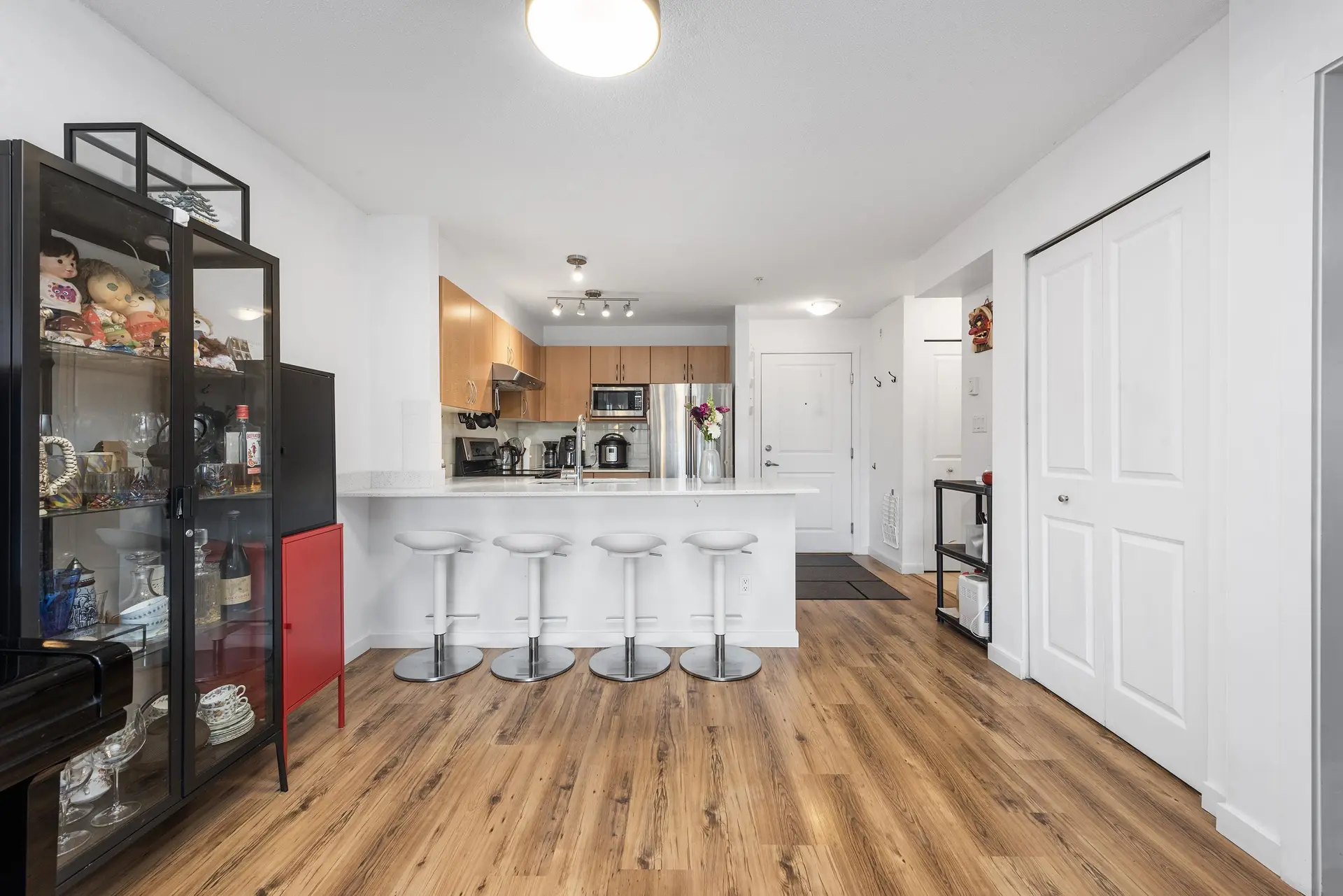 #202 38003 Second Avenue - Image 7