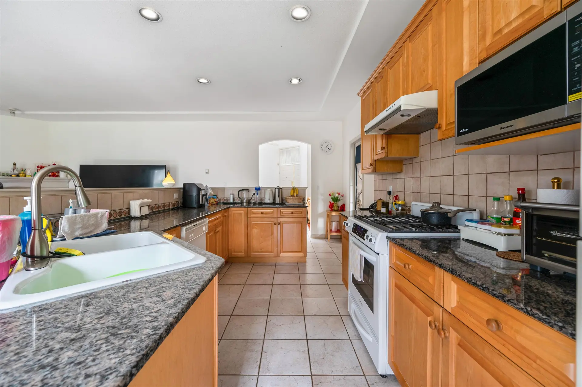 3520 Johnson Avenue - Image 5