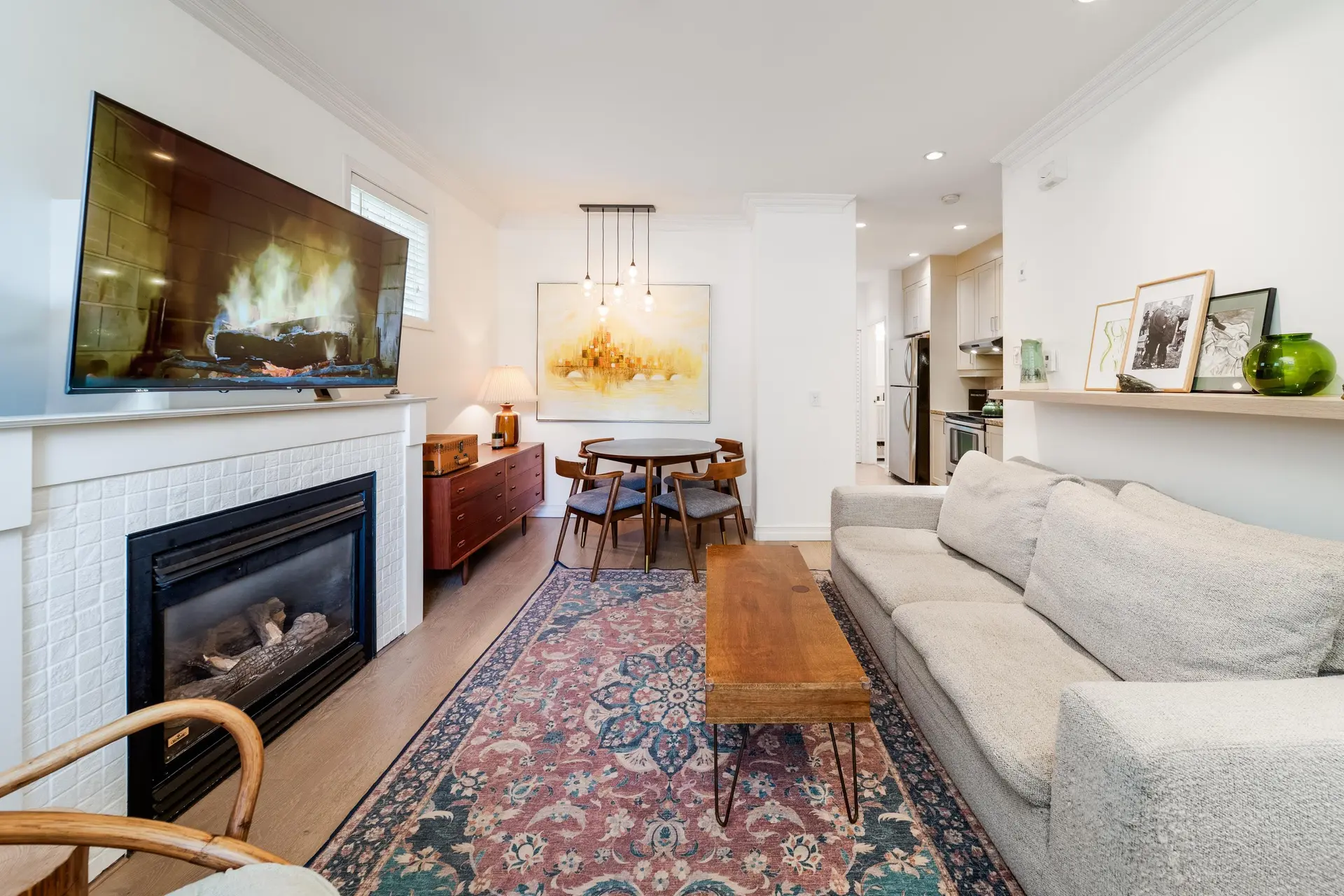 966 W 16th Avenue - Image 2