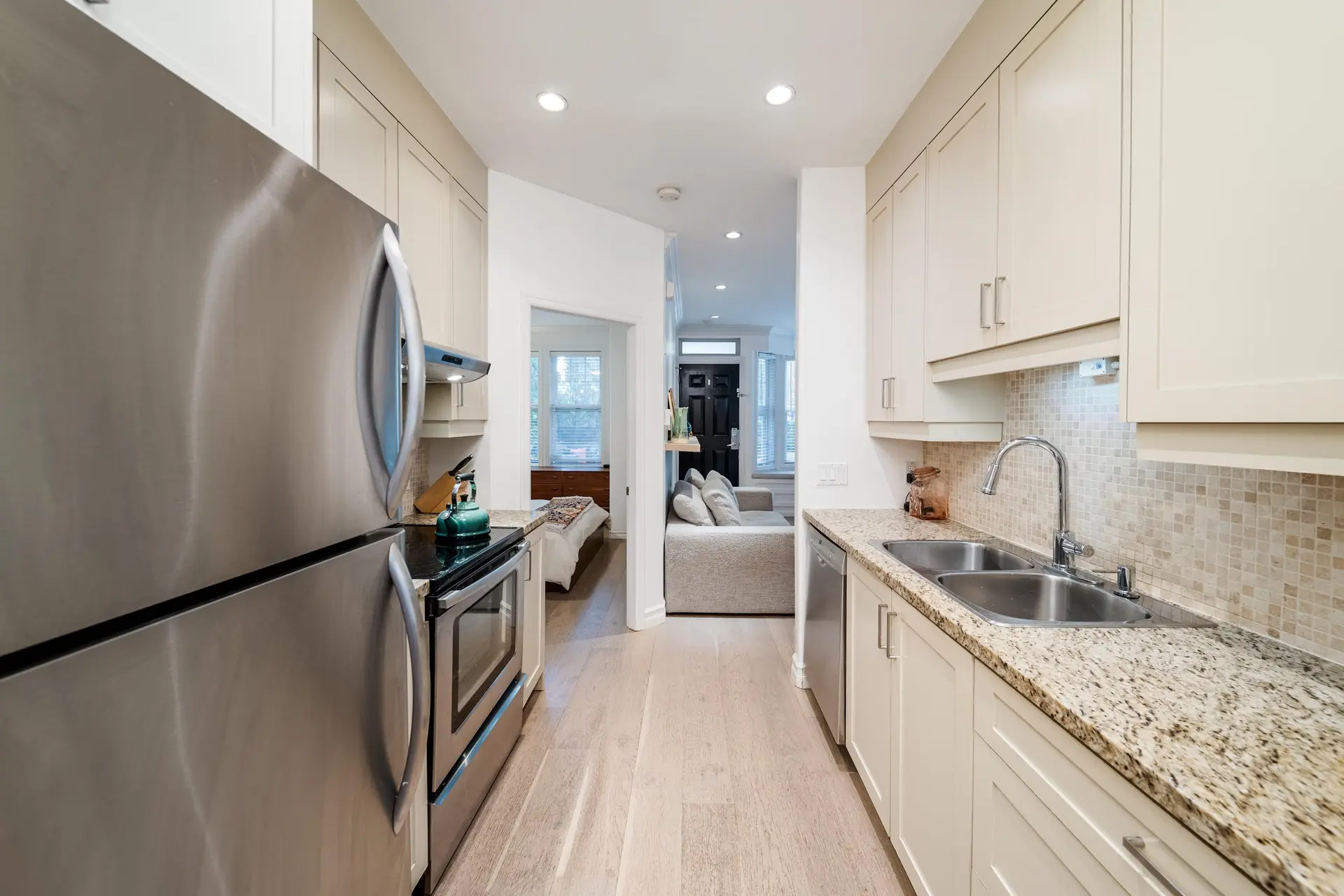 966 W 16th Avenue - Image 7