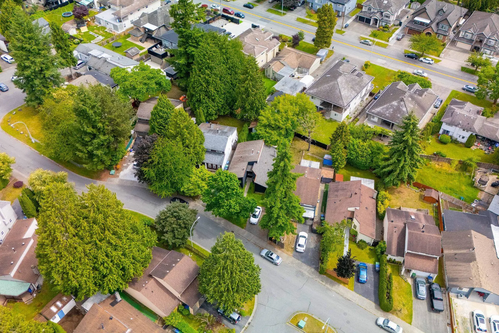 7092 129a Street - Image 4