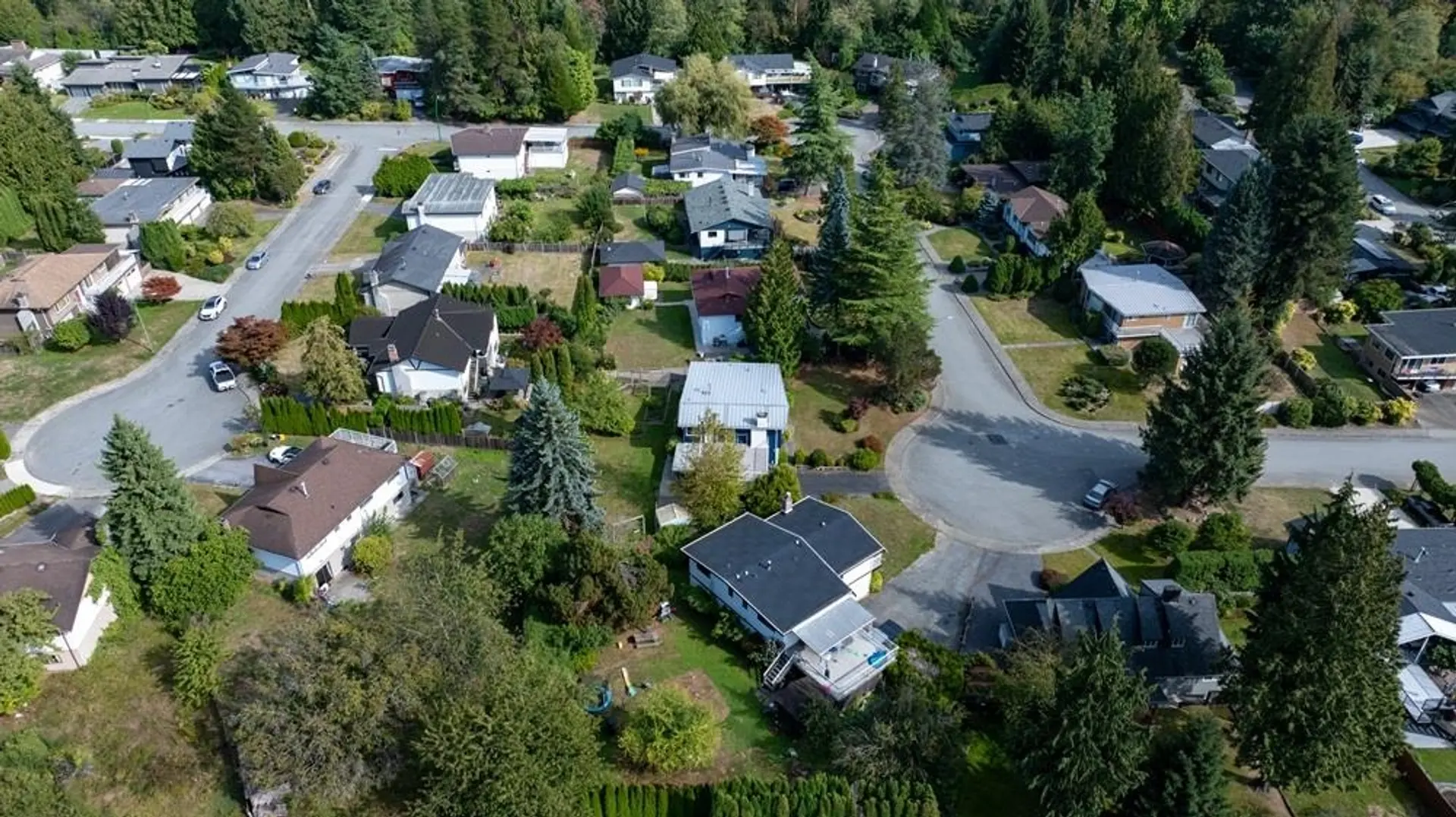 Property at 3345 CARDINAL DRIVE, Burnaby, BC