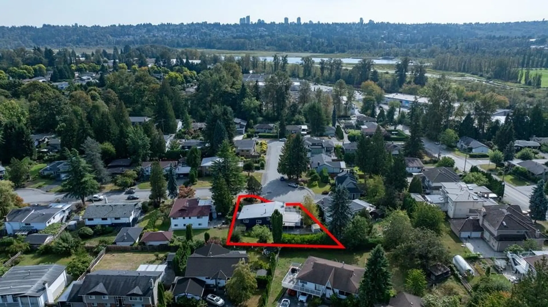 Property at 3345 CARDINAL DRIVE, Burnaby, BC