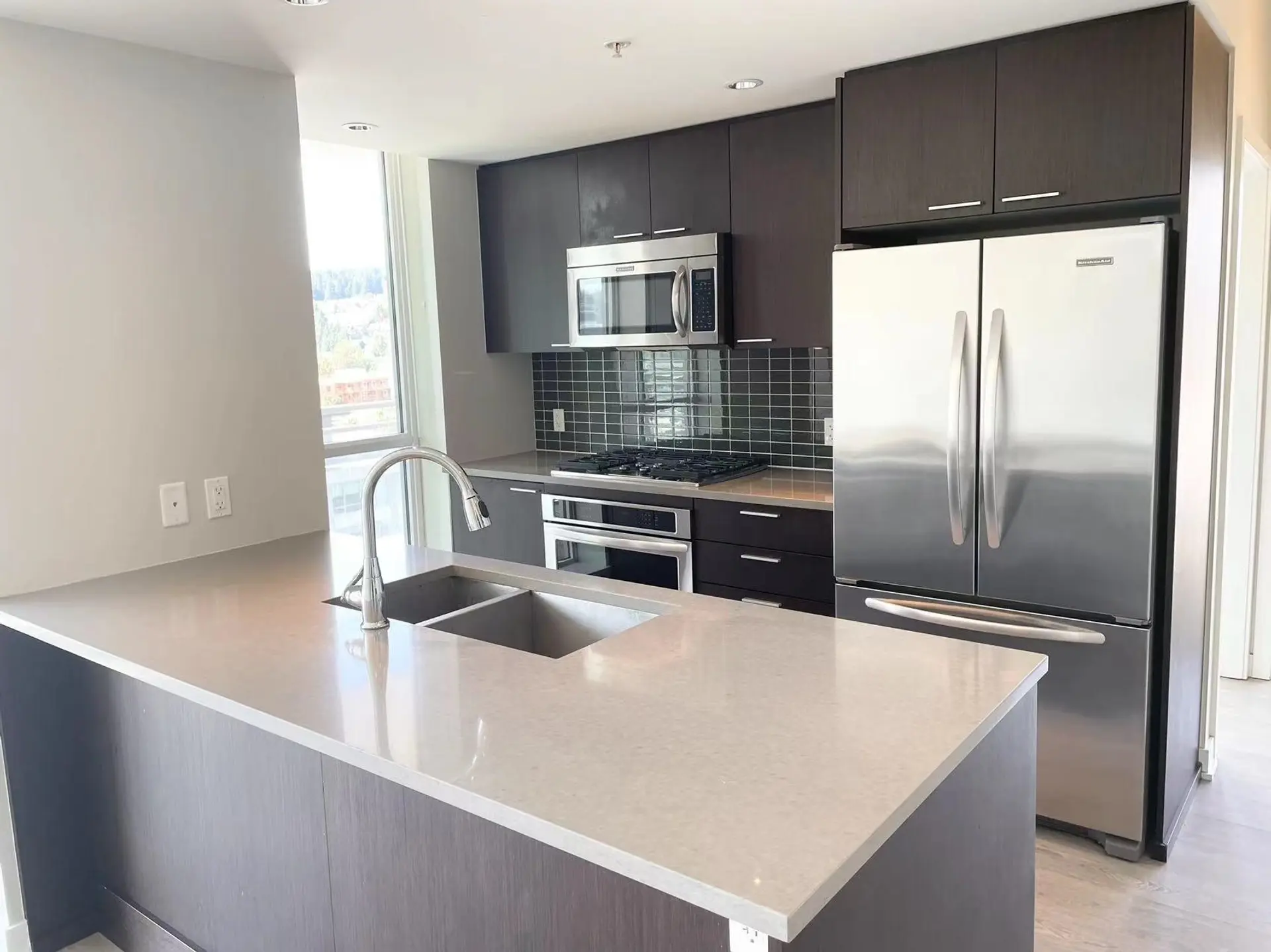 #1208 2975 Atlantic Avenue - Image 6