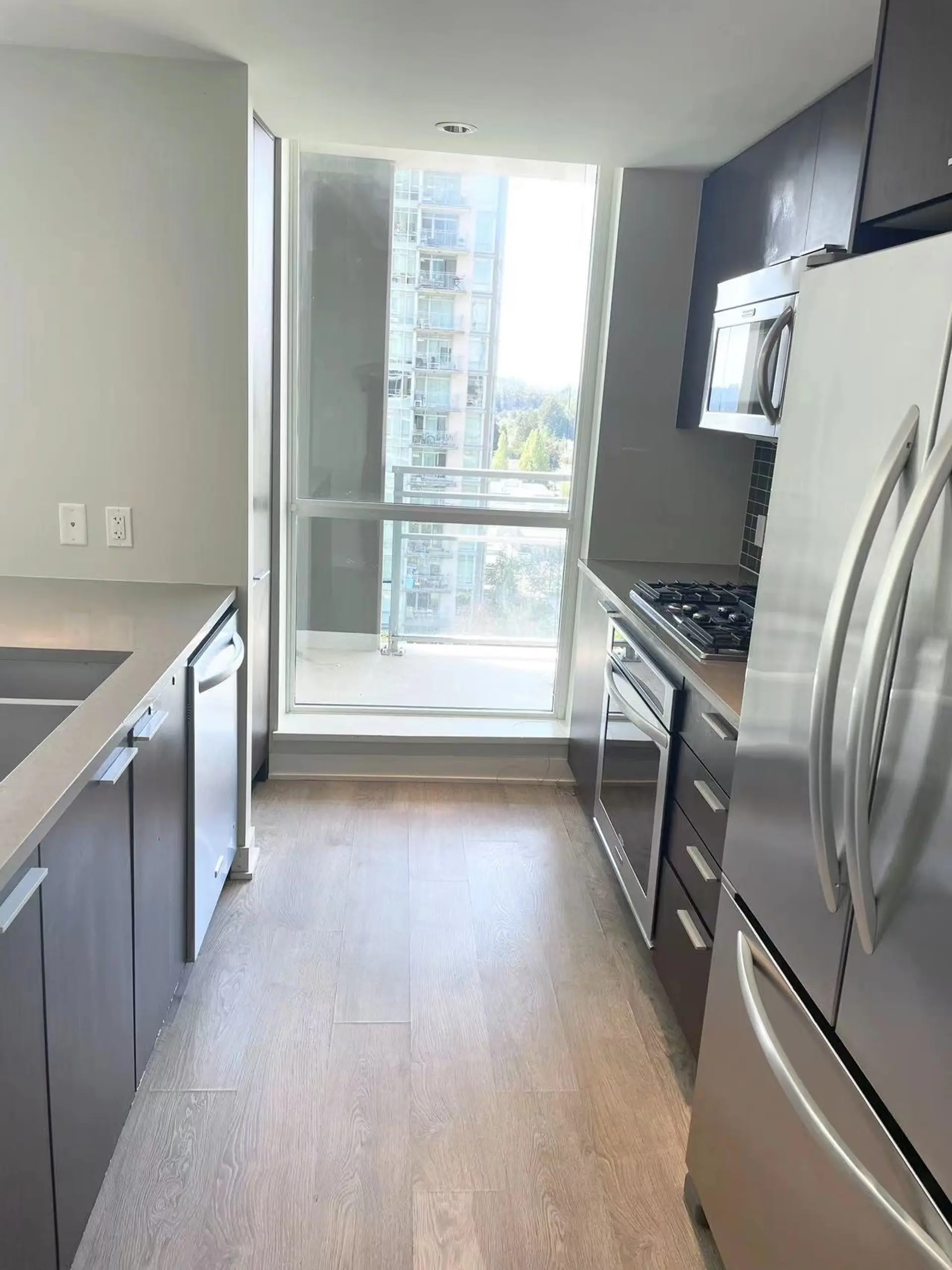 #1208 2975 Atlantic Avenue - Image 8