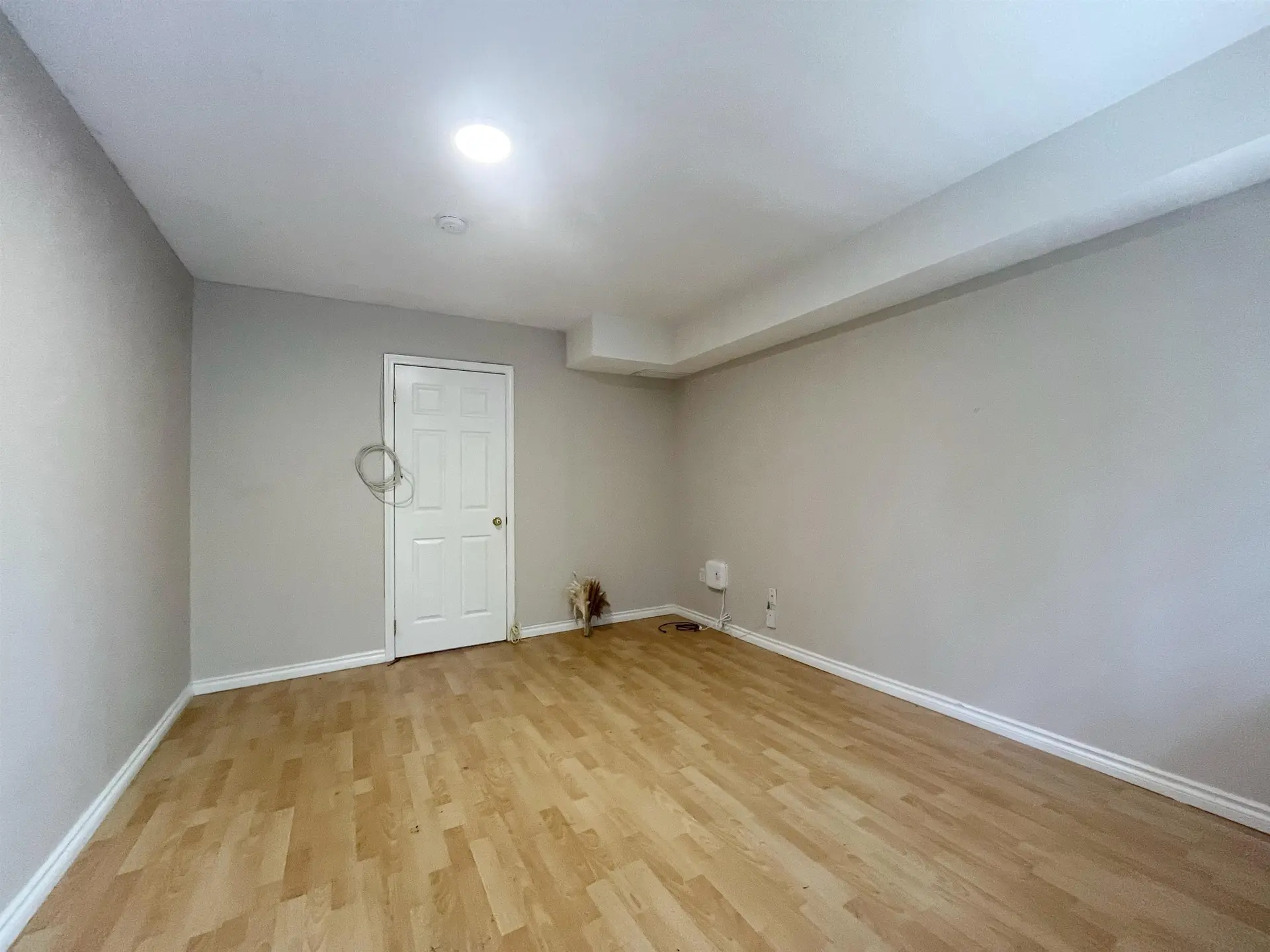 #78 6588 Barnard Drive - Image 17