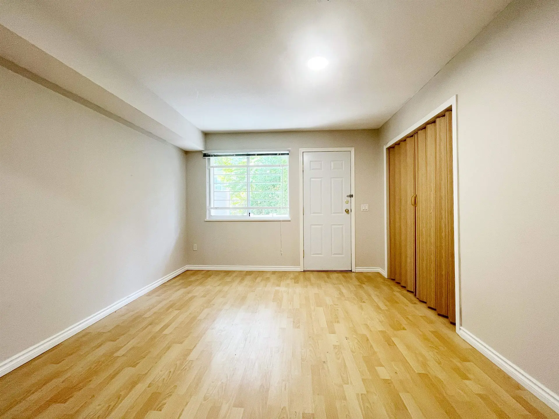 #78 6588 Barnard Drive - Image 16