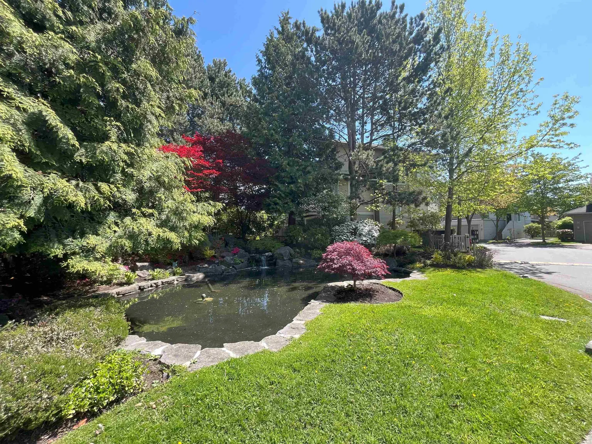#78 6588 Barnard Drive - Image 19