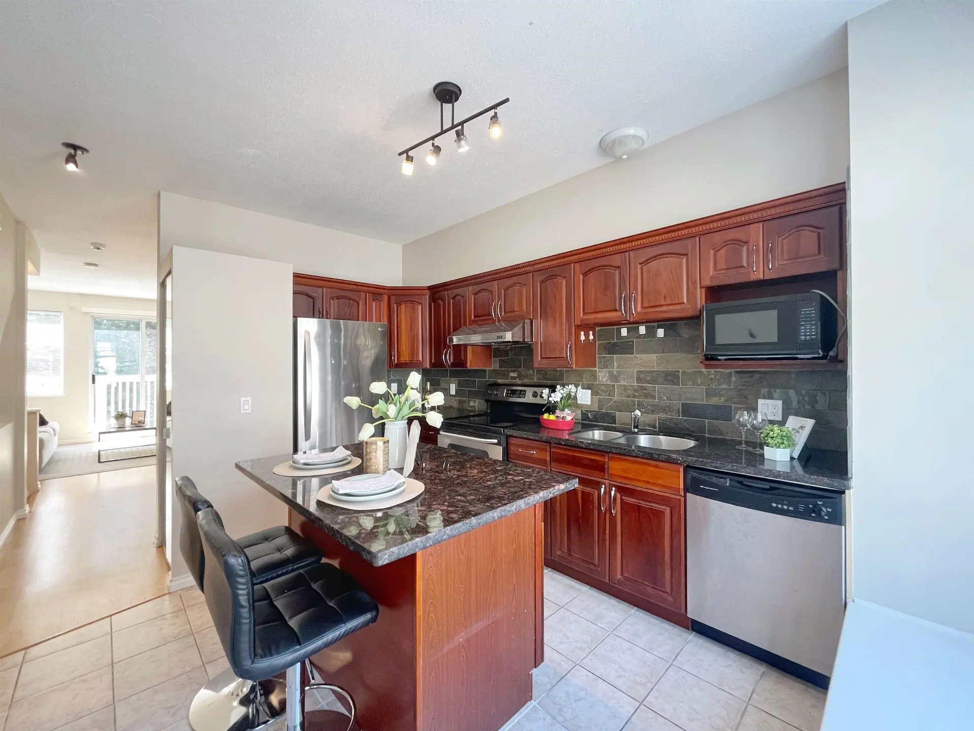 #78 6588 Barnard Drive - Image 8