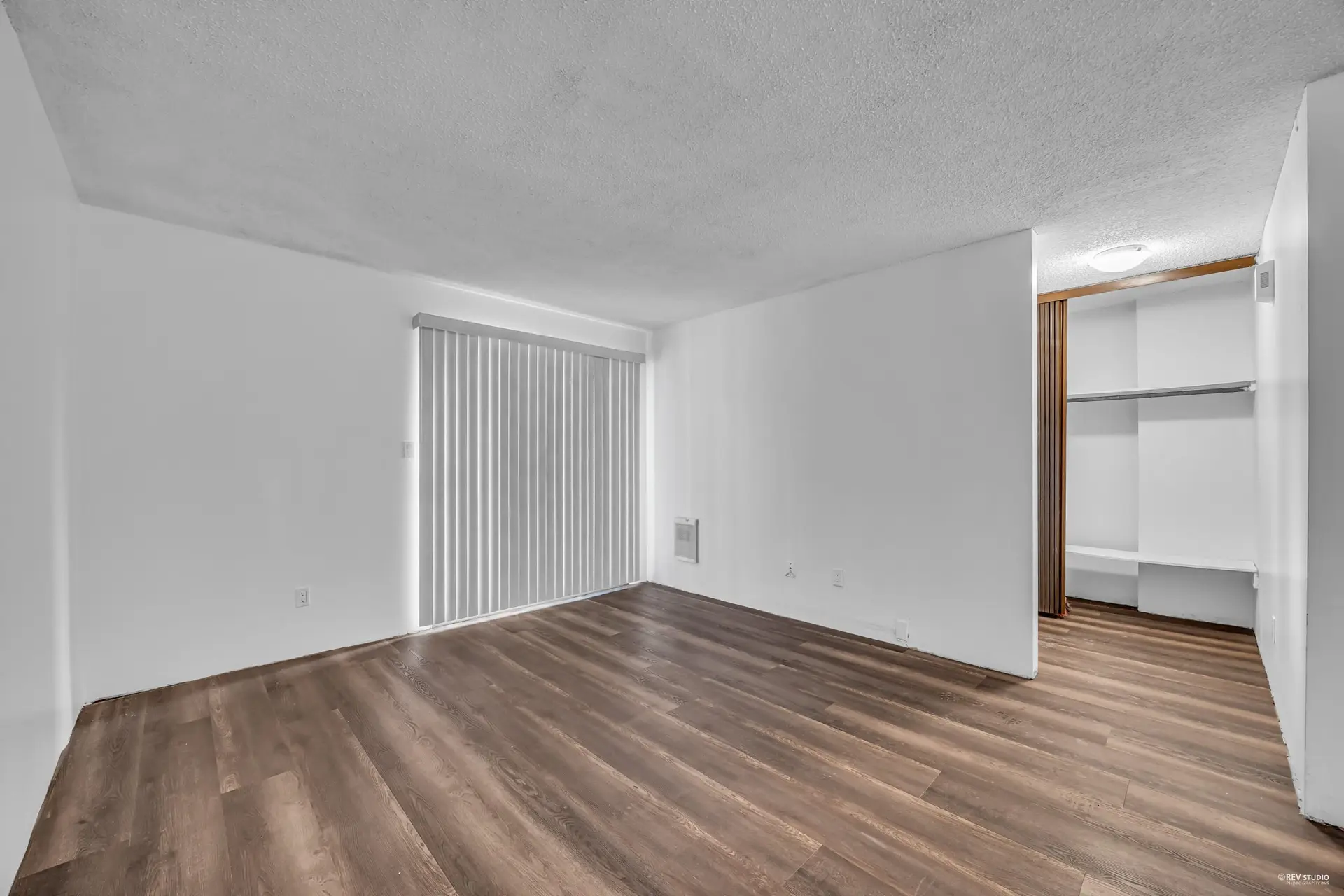 10580 Holly Park Lane - Image 2
