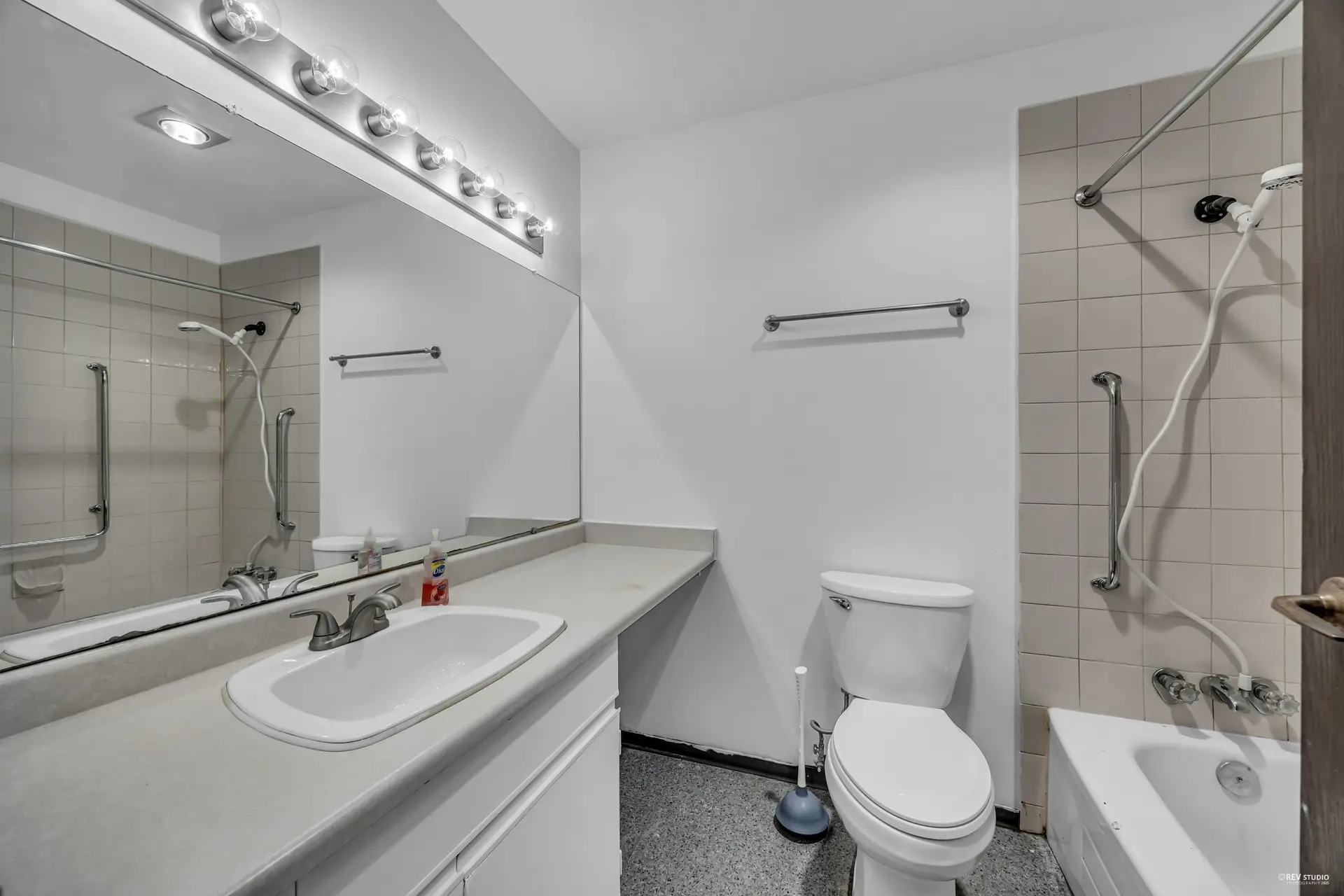 10580 Holly Park Lane - Image 14