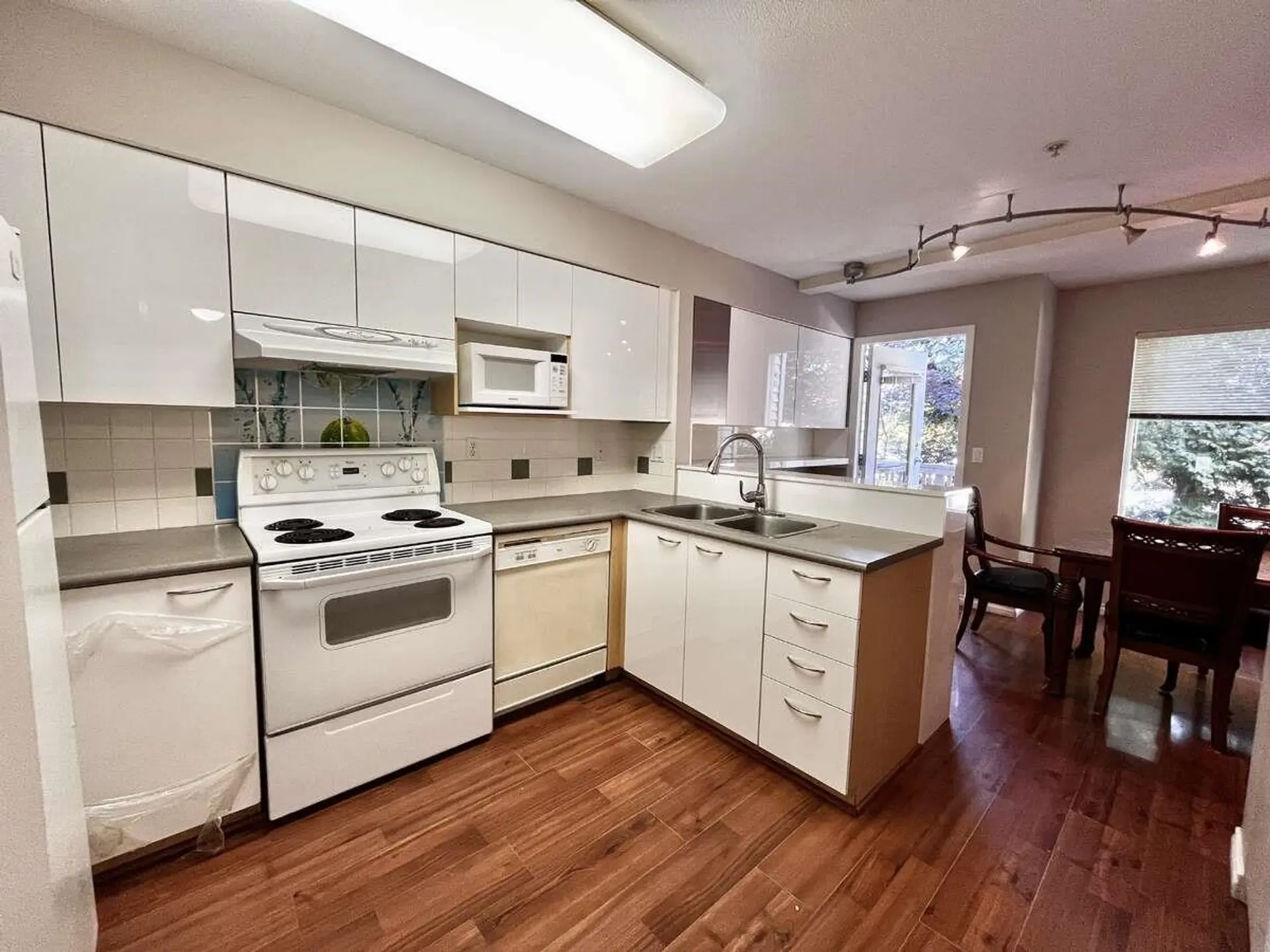 Property at #5 15355 26 AVENUE, Surrey, BC