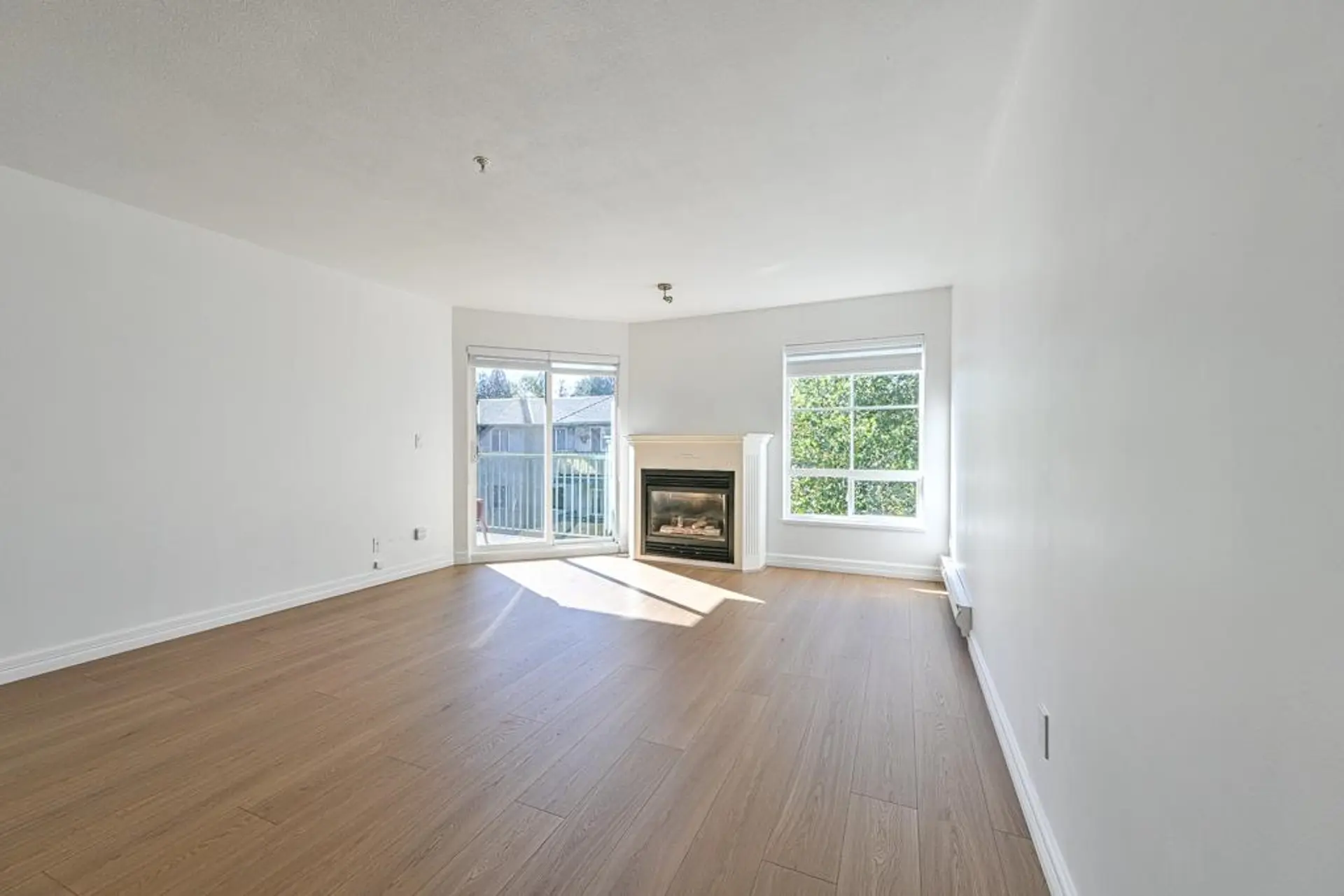 #407 2435 Centre Street - Image 6