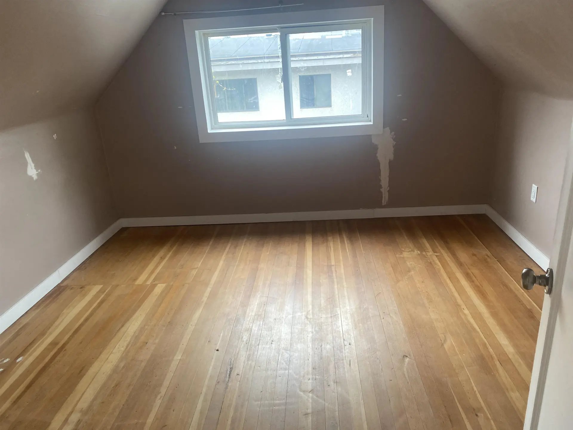 33595 7 Avenue - Image 7
