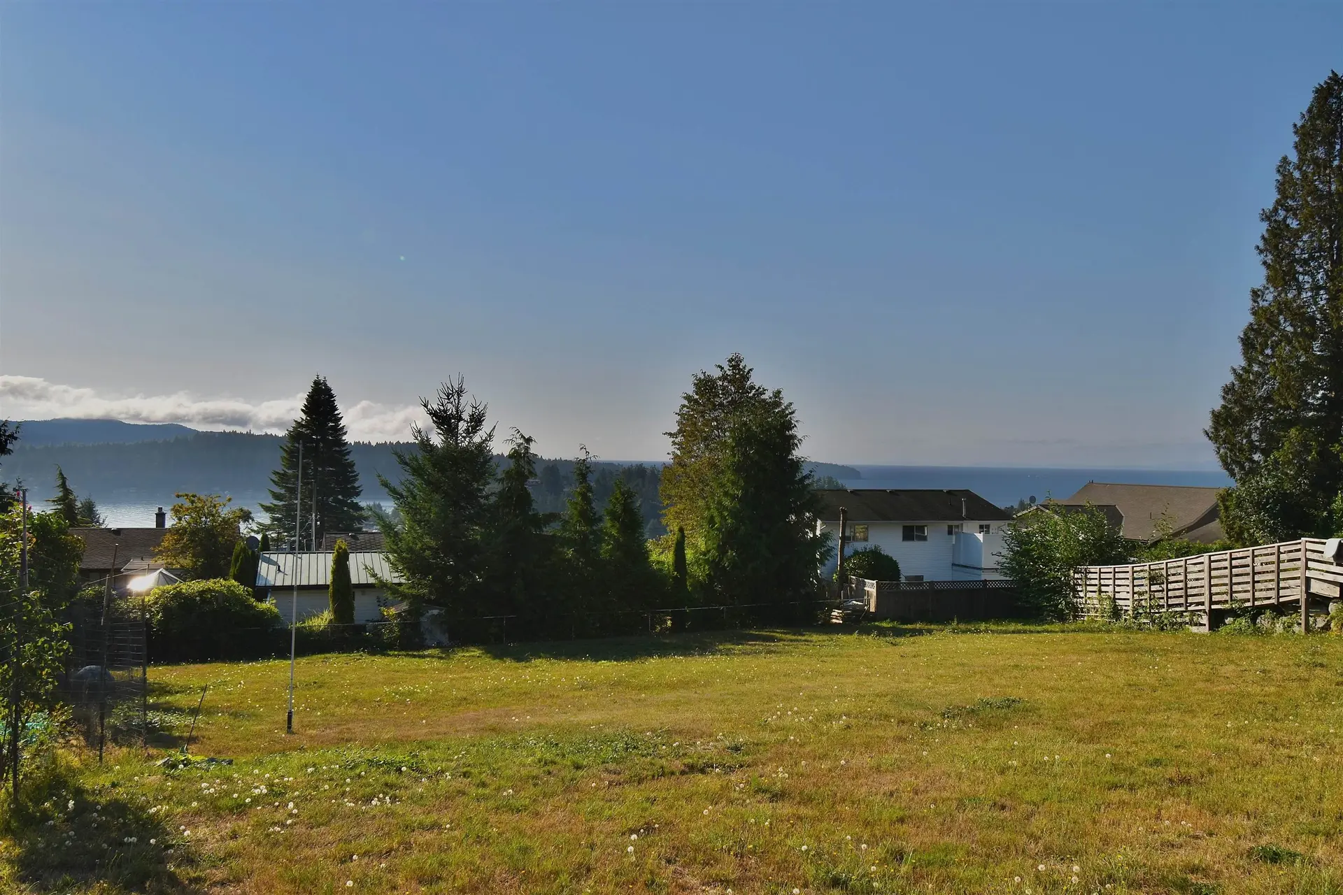 Property at 554 WILDWOOD CRESCENT, Gibsons, BC
