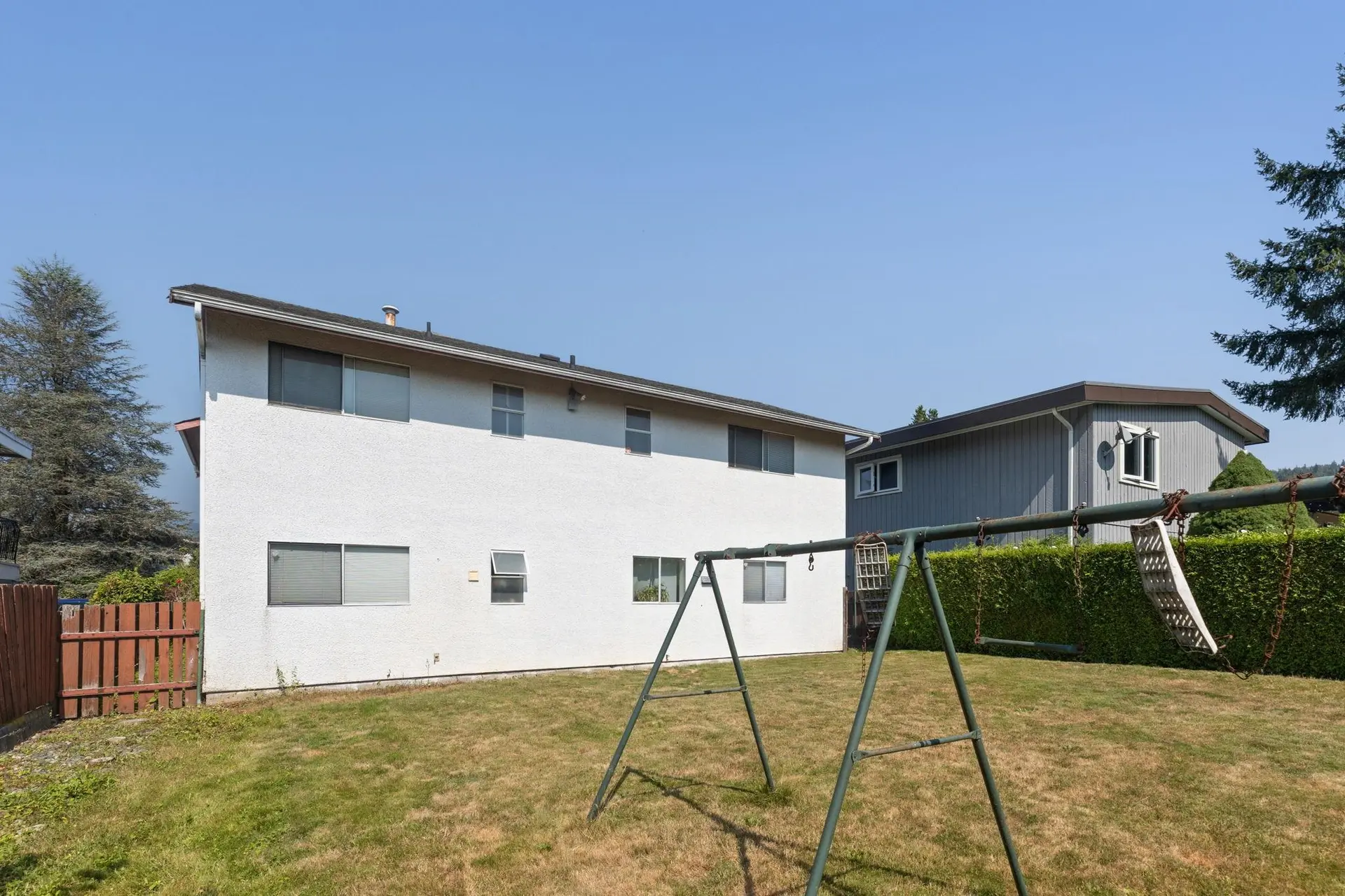920 Everett Crescent - Image 5