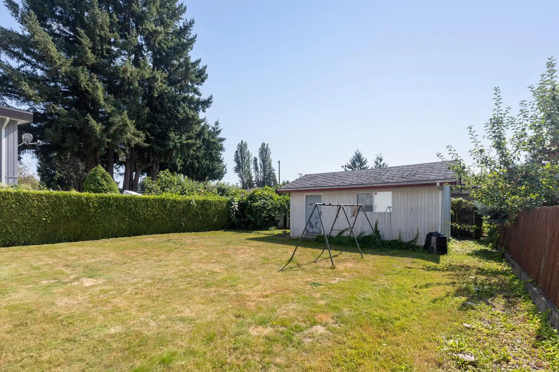 920 Everett Crescent - Image 4