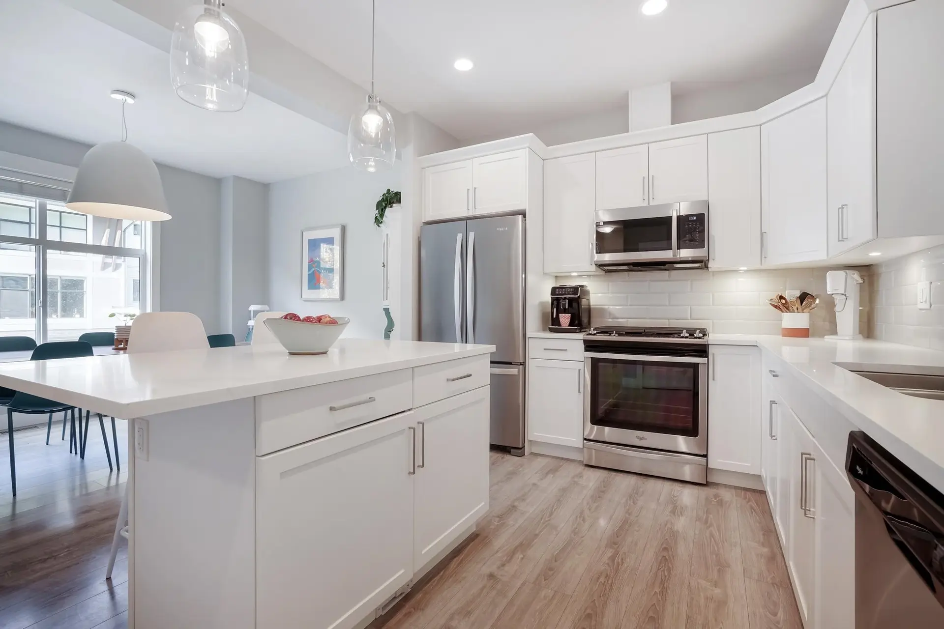 #33 386 Pine Avenue - Image 4