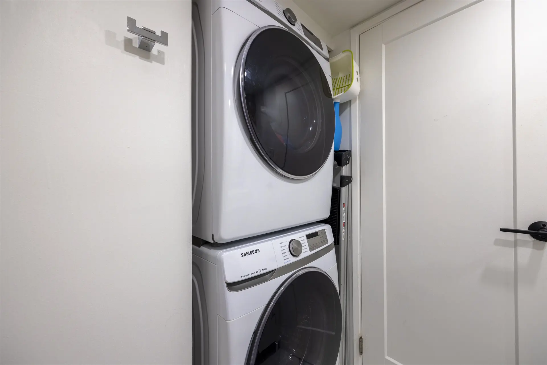 Property at #2508 438 SEYMOUR STREET, Vancouver, BC