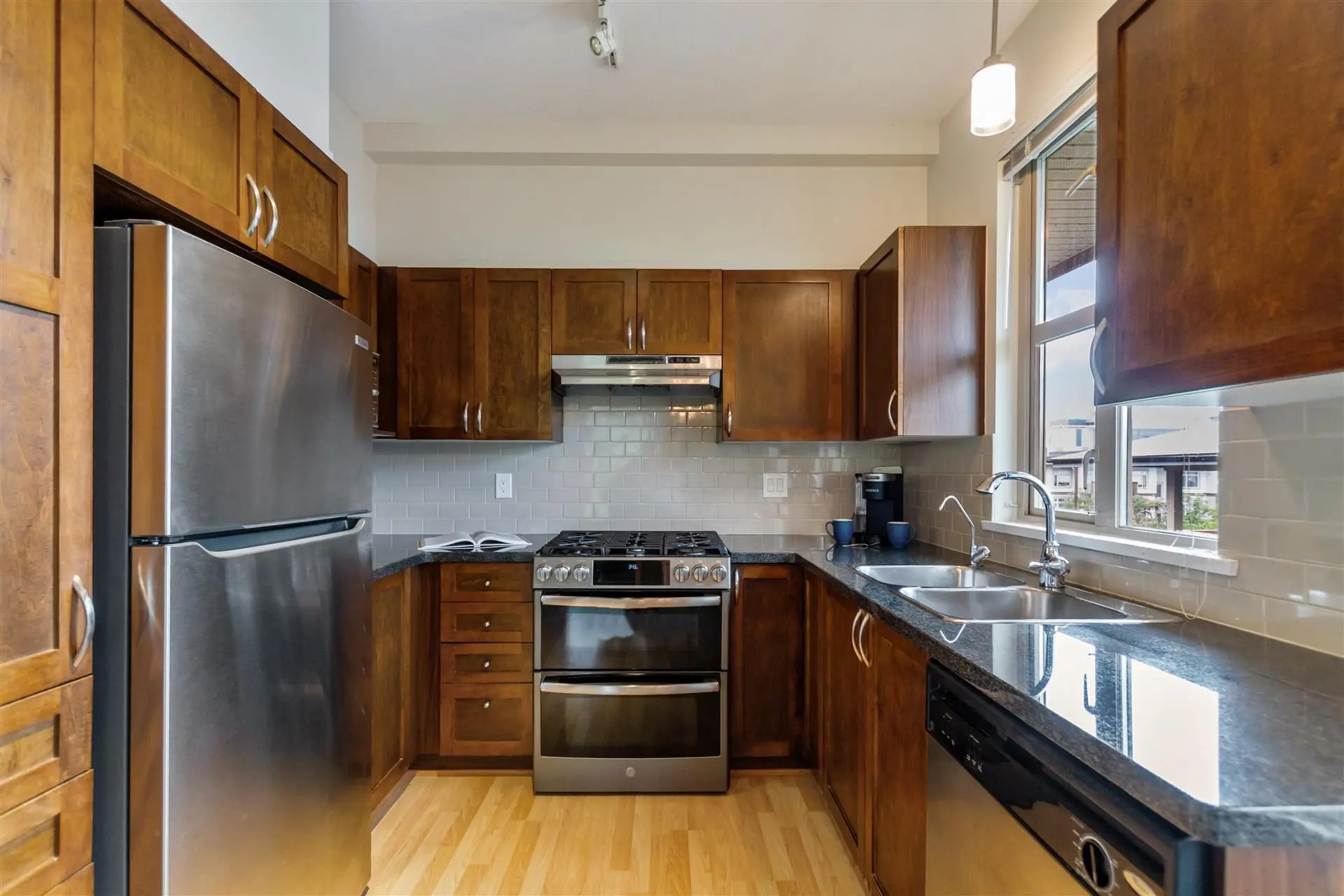 #404 2388 Western Parkway - Image 18