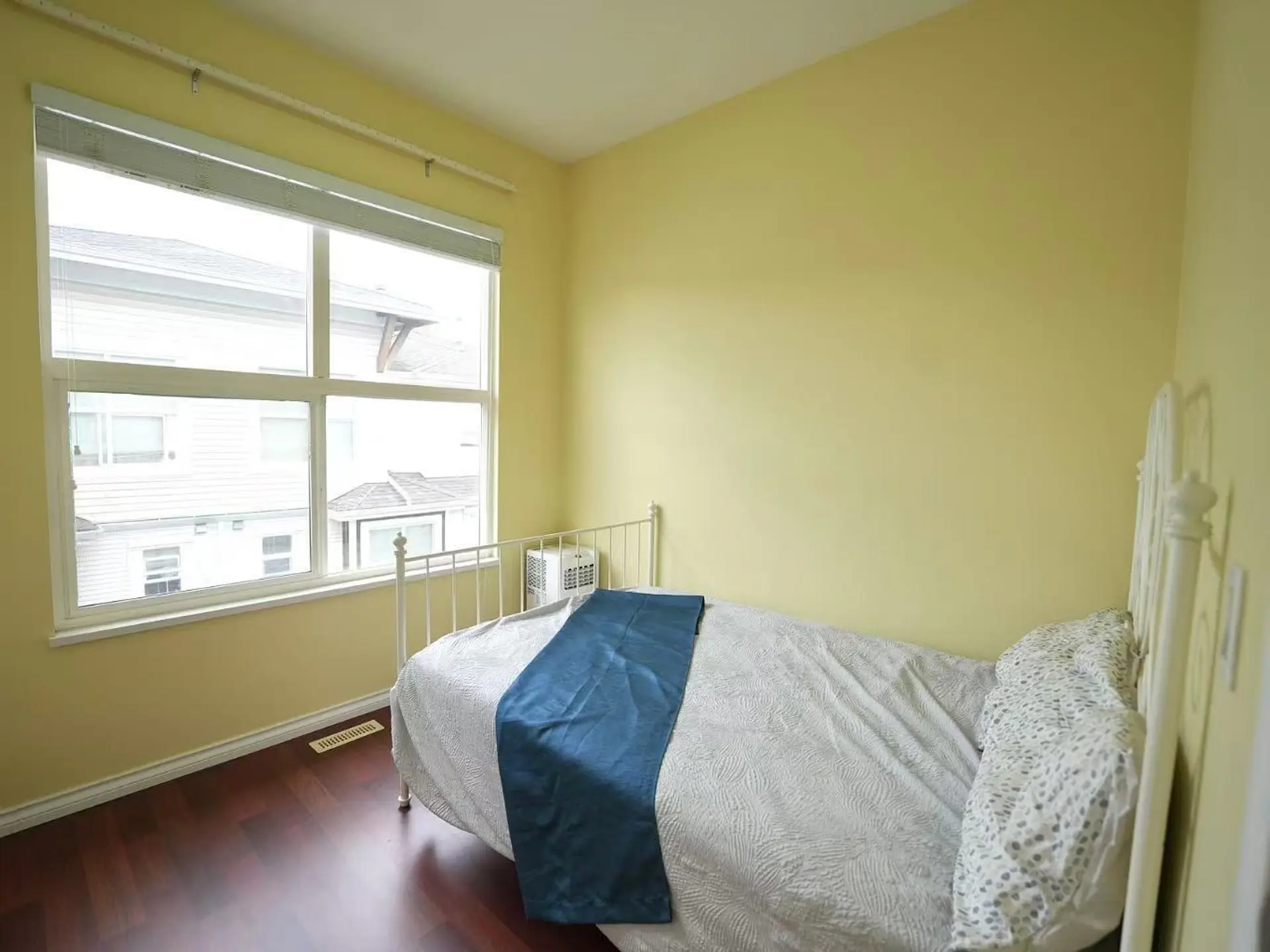 #2 7100 Lynnwood Drive - Image 12