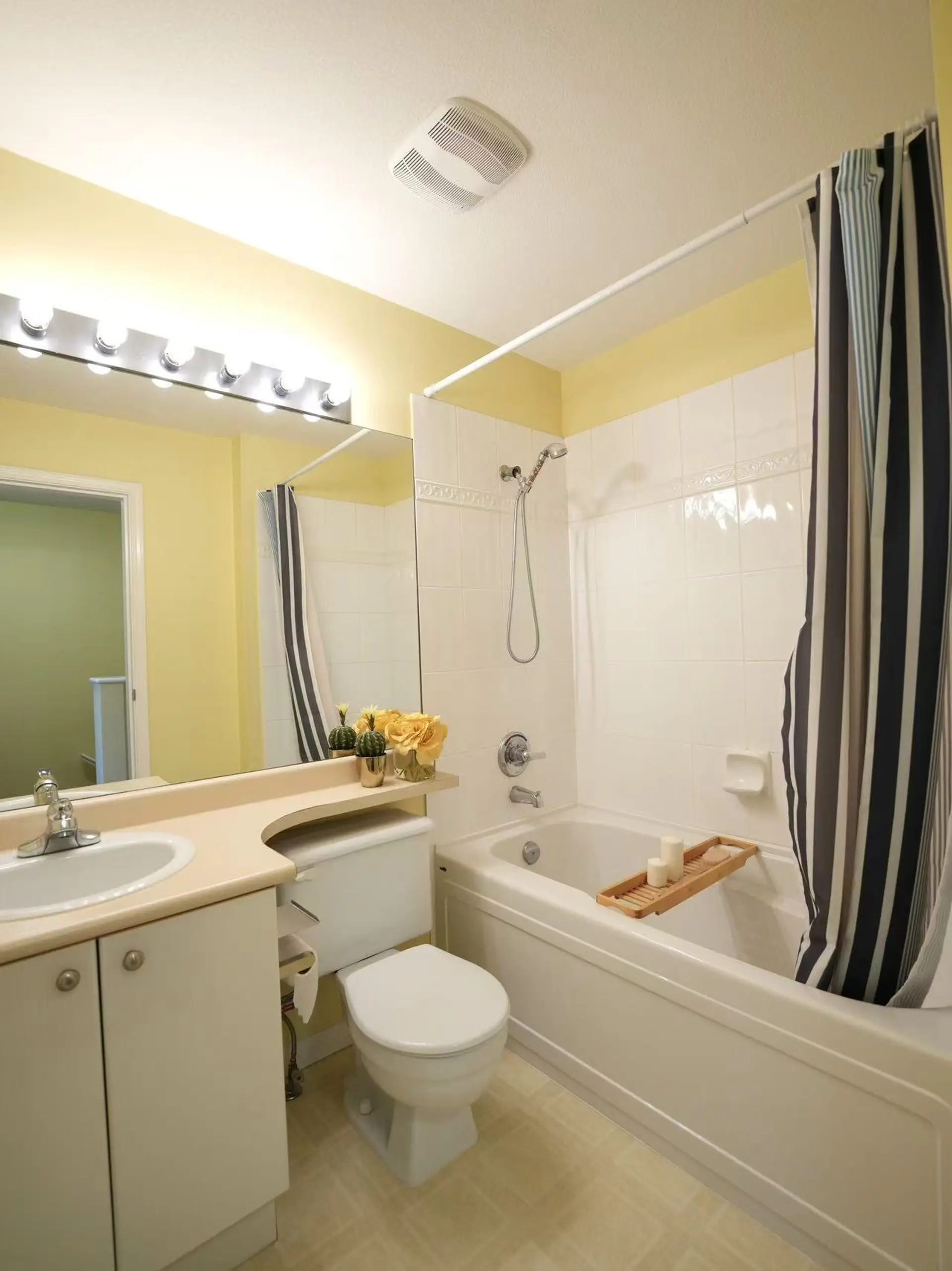 #2 7100 Lynnwood Drive - Image 15