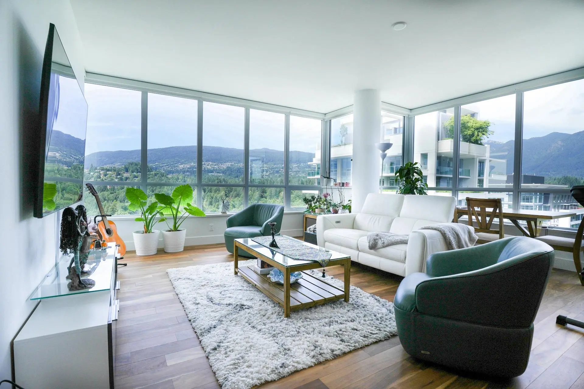 #1806 1632 Lions Gate Lane - Image 3