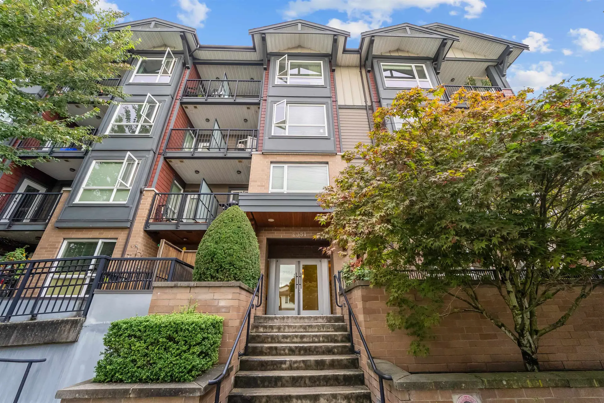 #101 2351 Kelly Avenue - Image 17