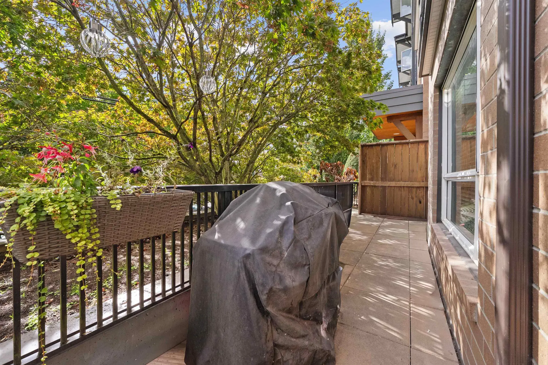 #101 2351 Kelly Avenue - Image 15