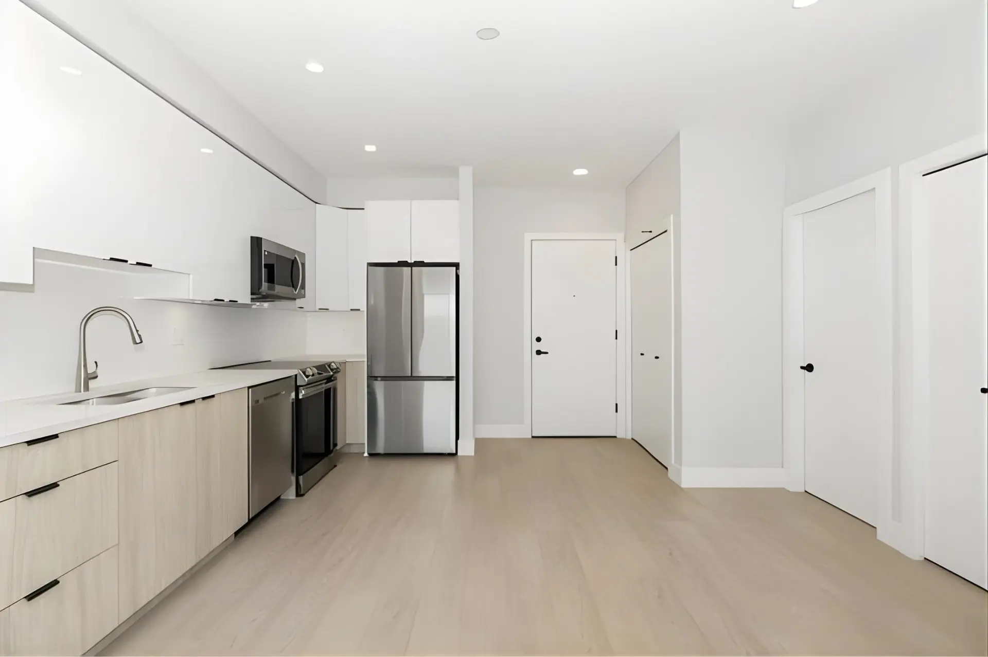 Property at #409 19825 54 AVENUE, Langley, BC