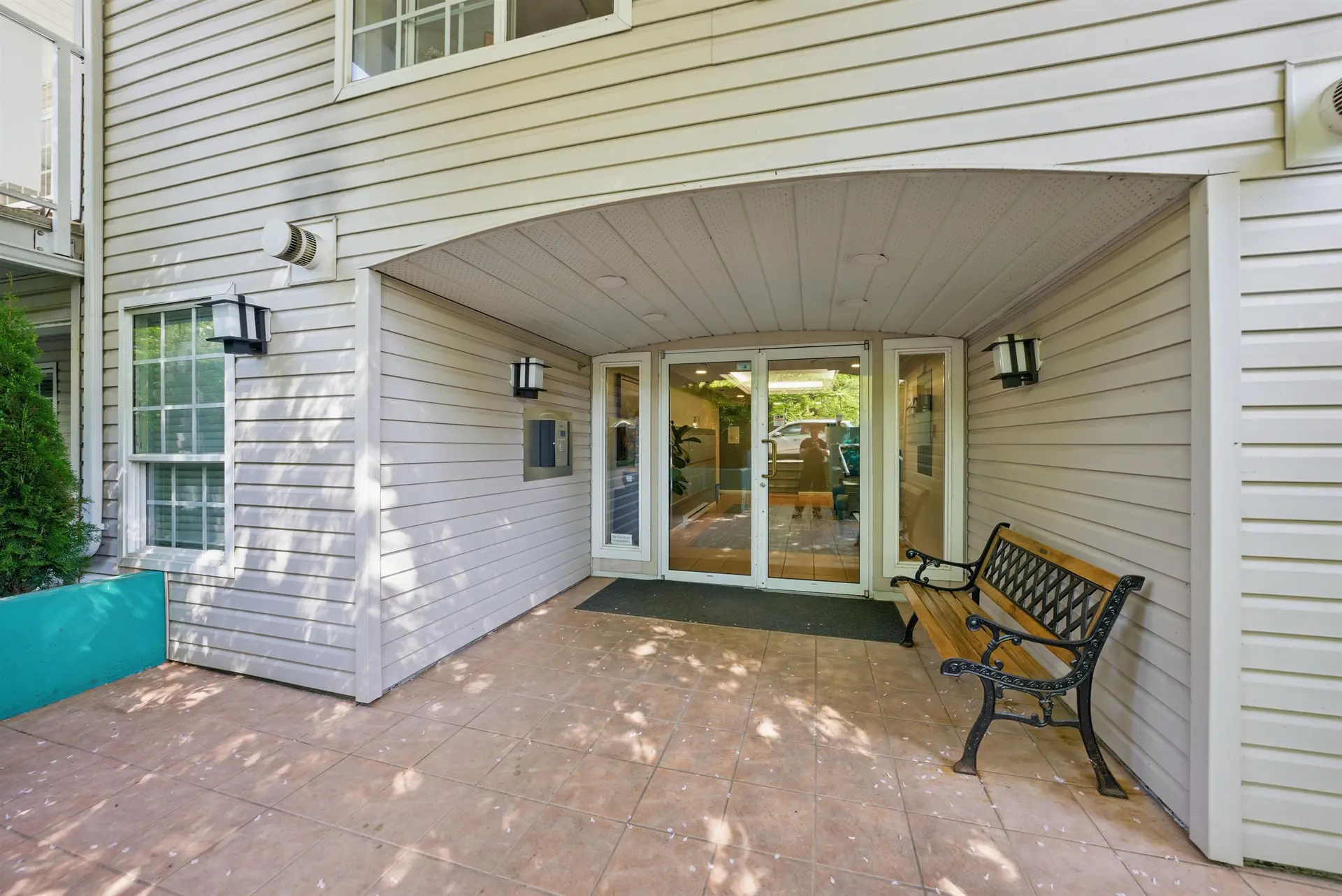 #PH2 5788 Vine Street - Image 12