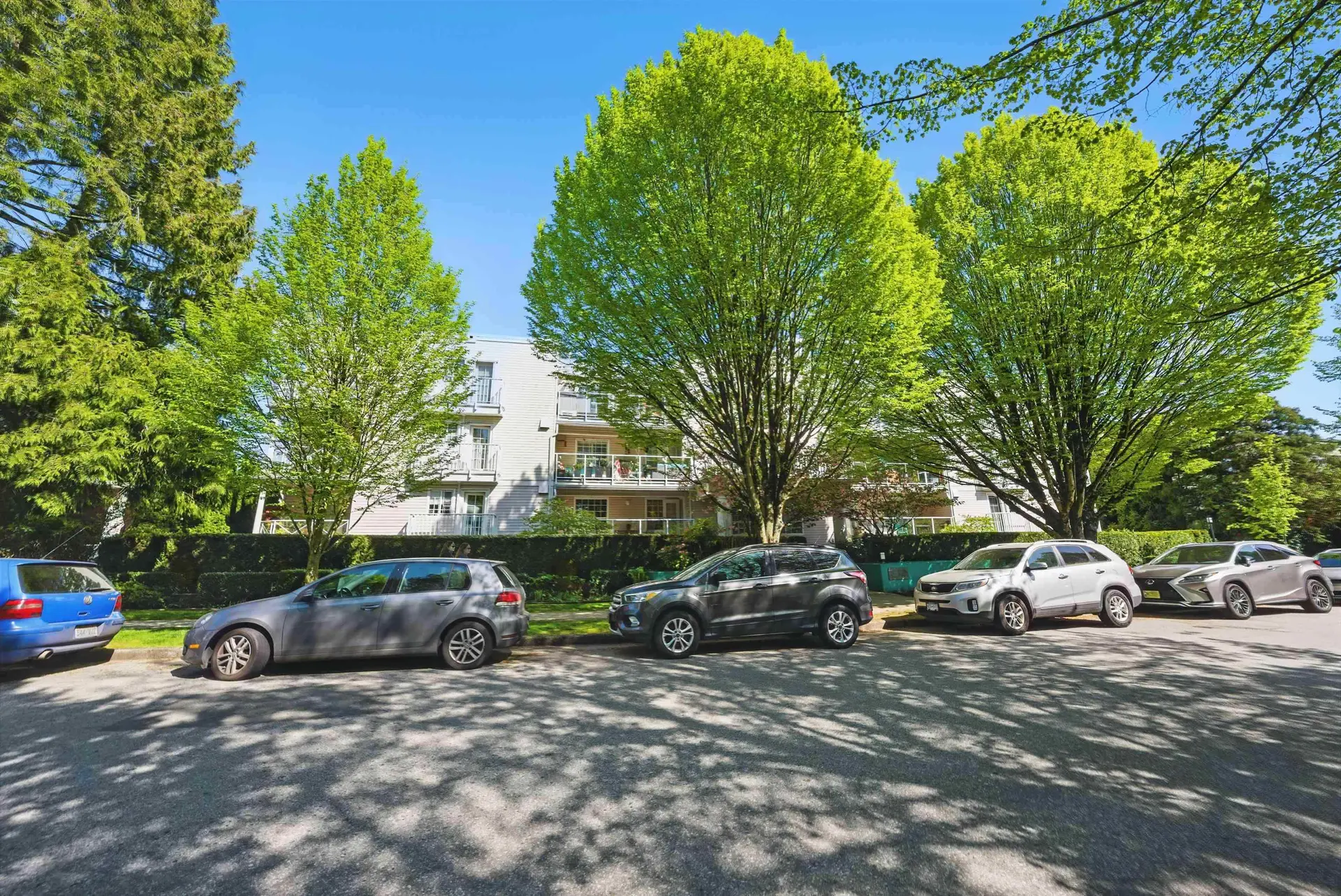 #PH2 5788 Vine Street - Image 14