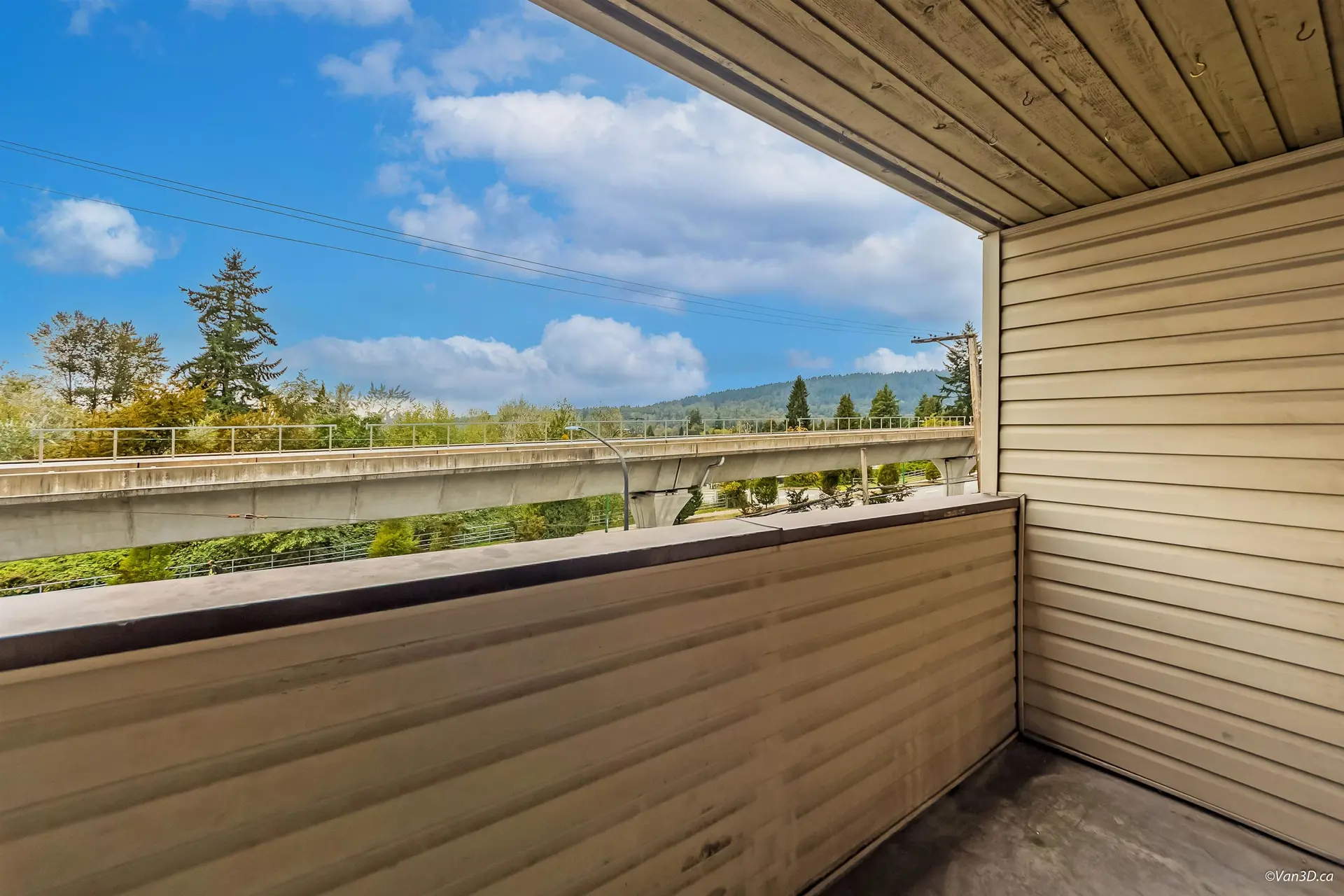 #314 615 North Road - Image 3
