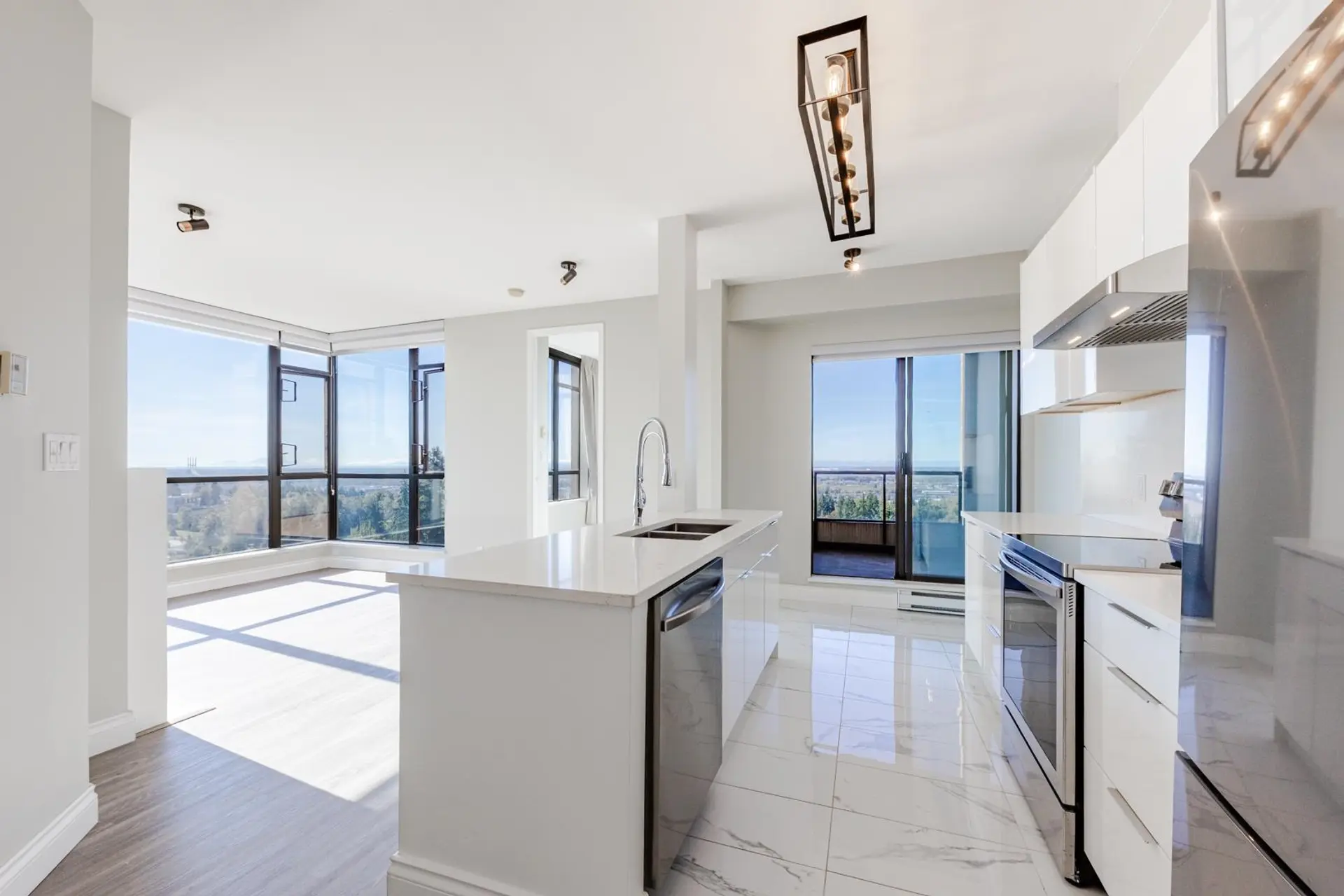 #1001 7388 Sandborne Avenue - Image 7
