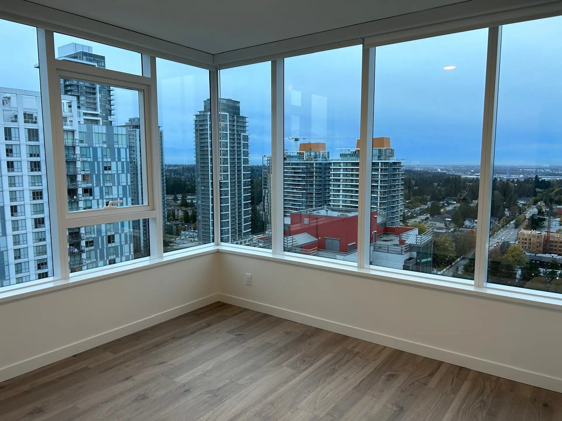 Property at #2910 10448 UNIVERSITY DRIVE, Surrey, BC