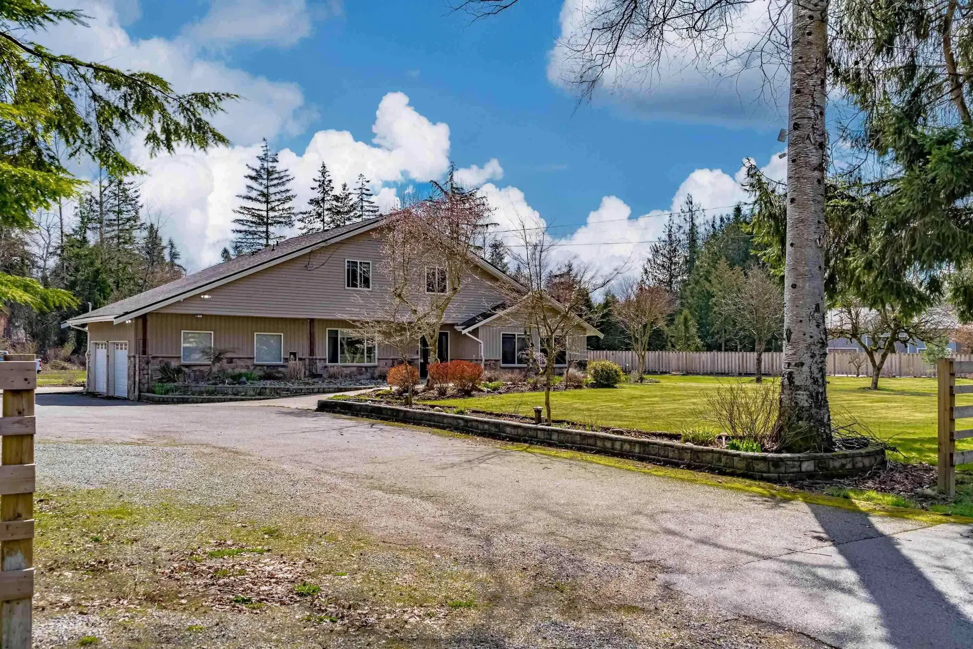 4655 Saddlehorn Crescent