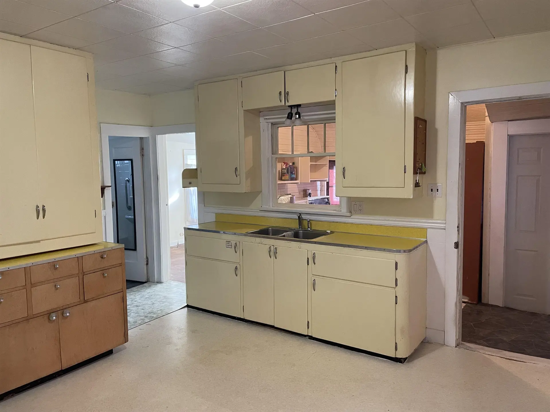 45720 Princess Avenue - Image 6