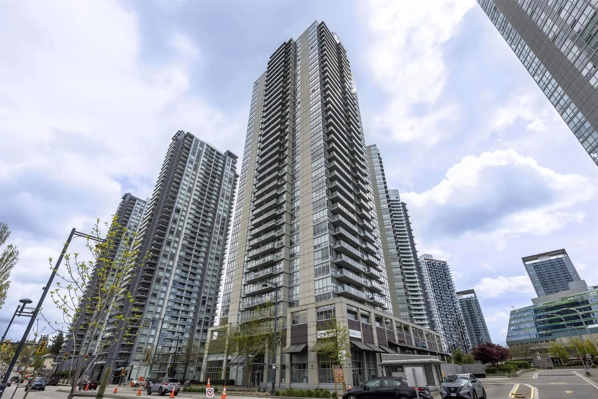 #610 13688 100 Avenue - Image 1