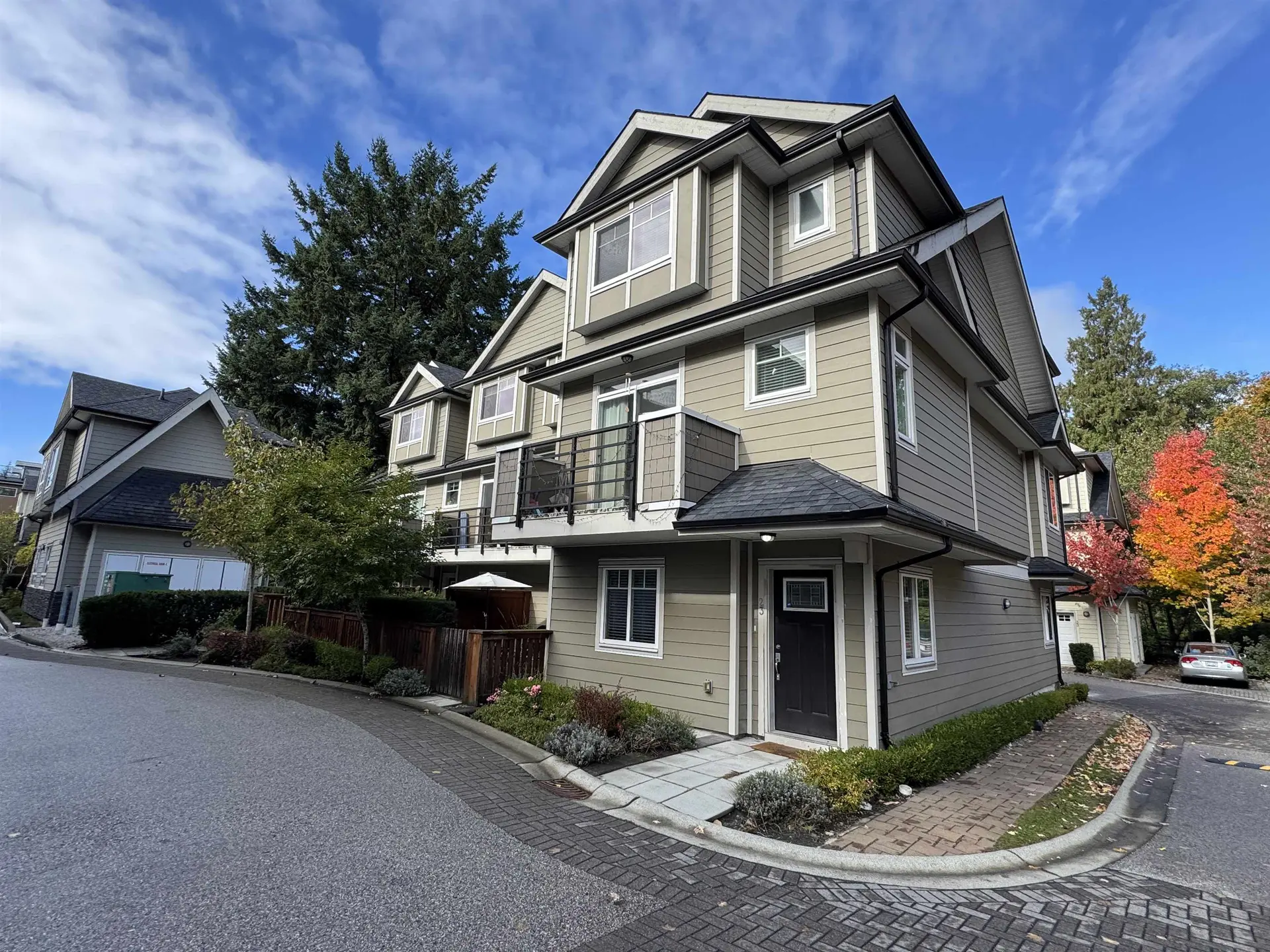 #23 14285 64 Avenue - Image 2