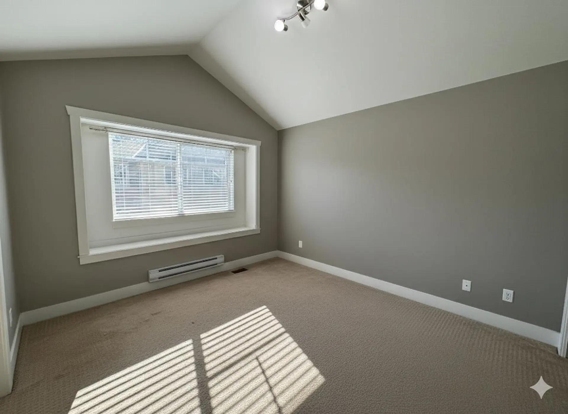 #23 14285 64 Avenue - Image 13