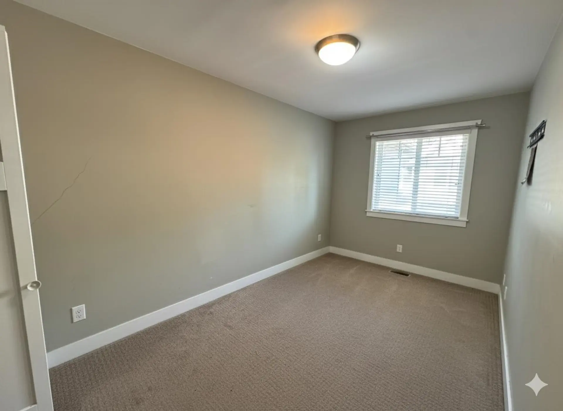 #23 14285 64 Avenue - Image 16