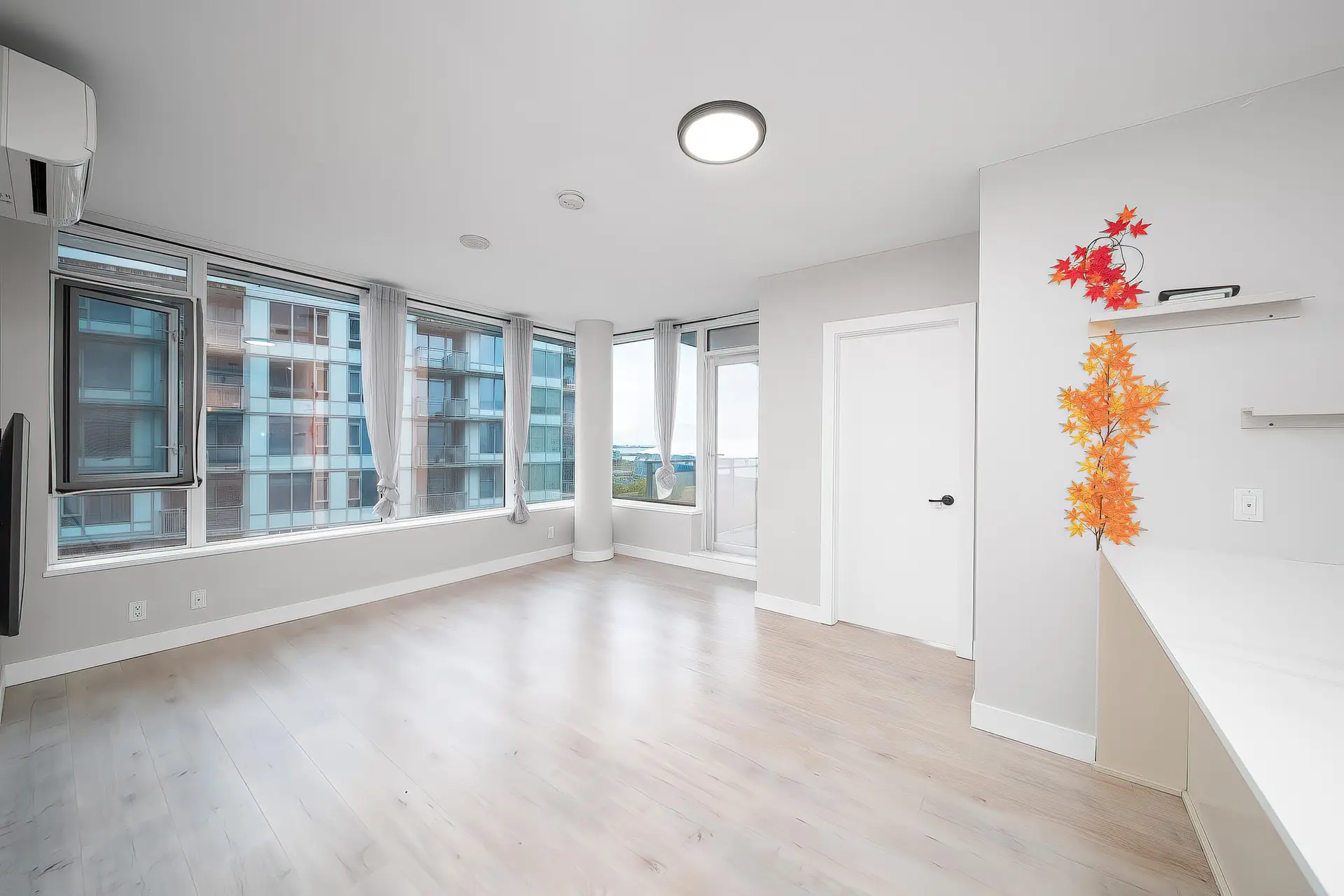 #902 6971 Elmbridge Way - Image 2