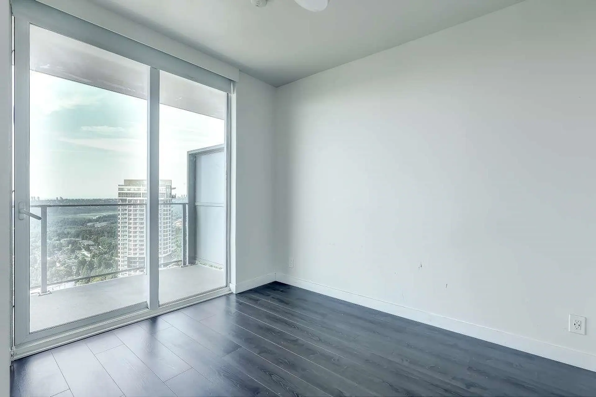 #4307 567 Clarke Road - Image 12