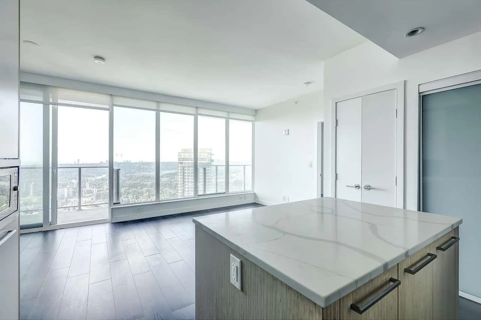 #4307 567 Clarke Road - Image 10